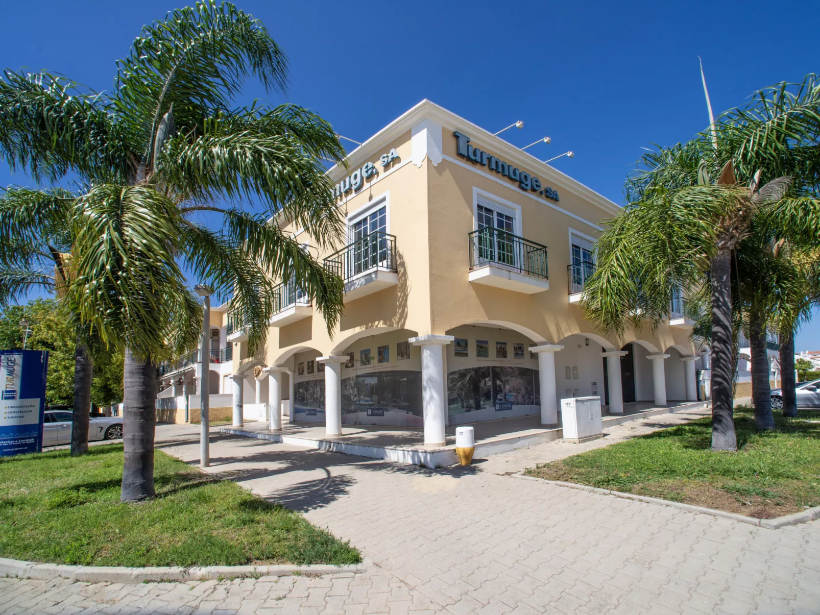 Rota do Sol-Buiten