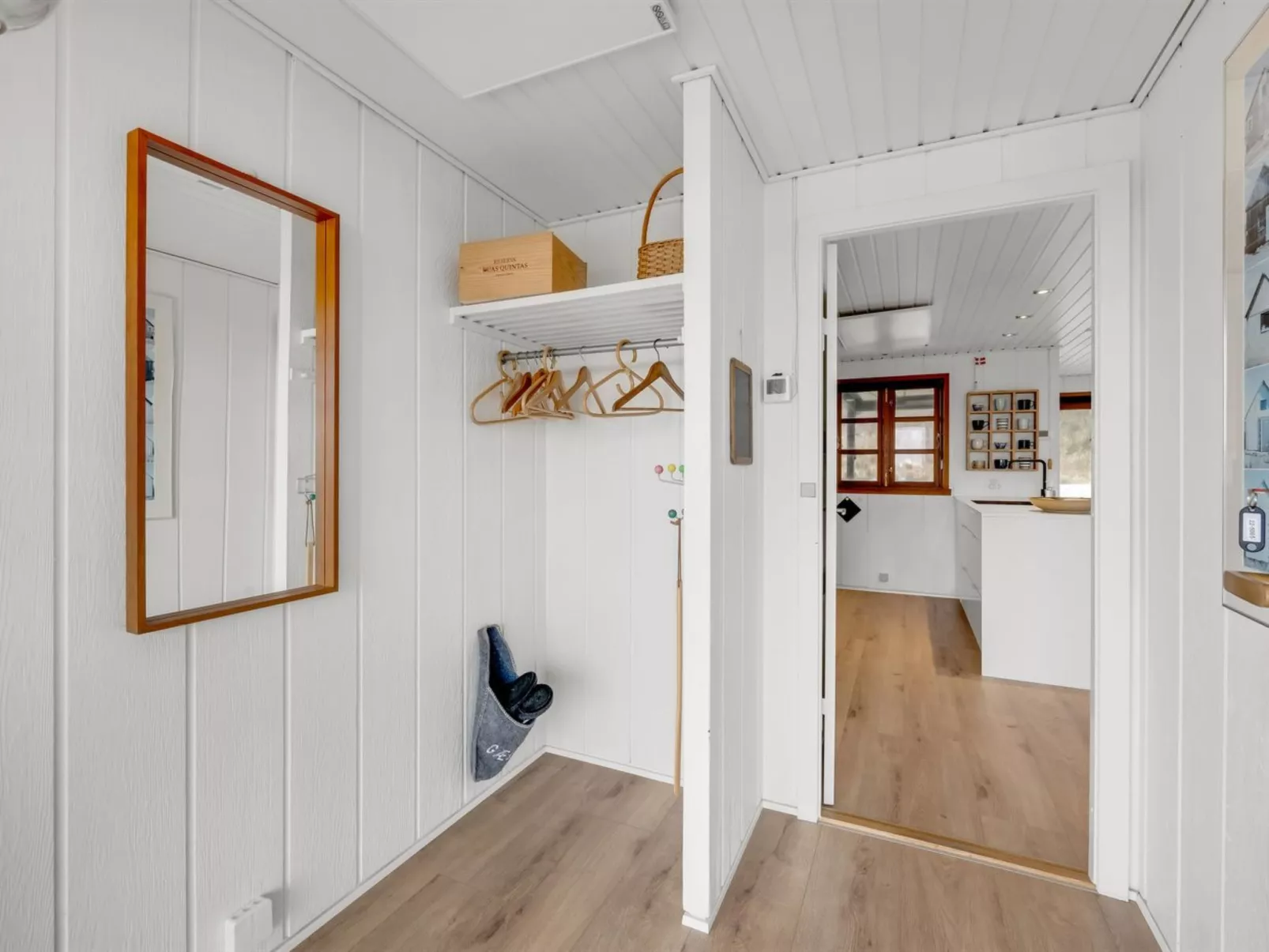 "Eyla" -  from the sea-Binnen