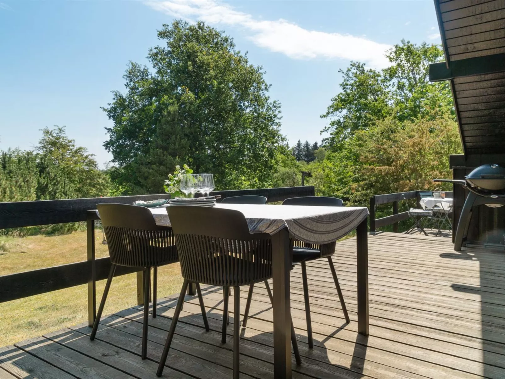 "Nadia" - 300m to the fjord-Buiten