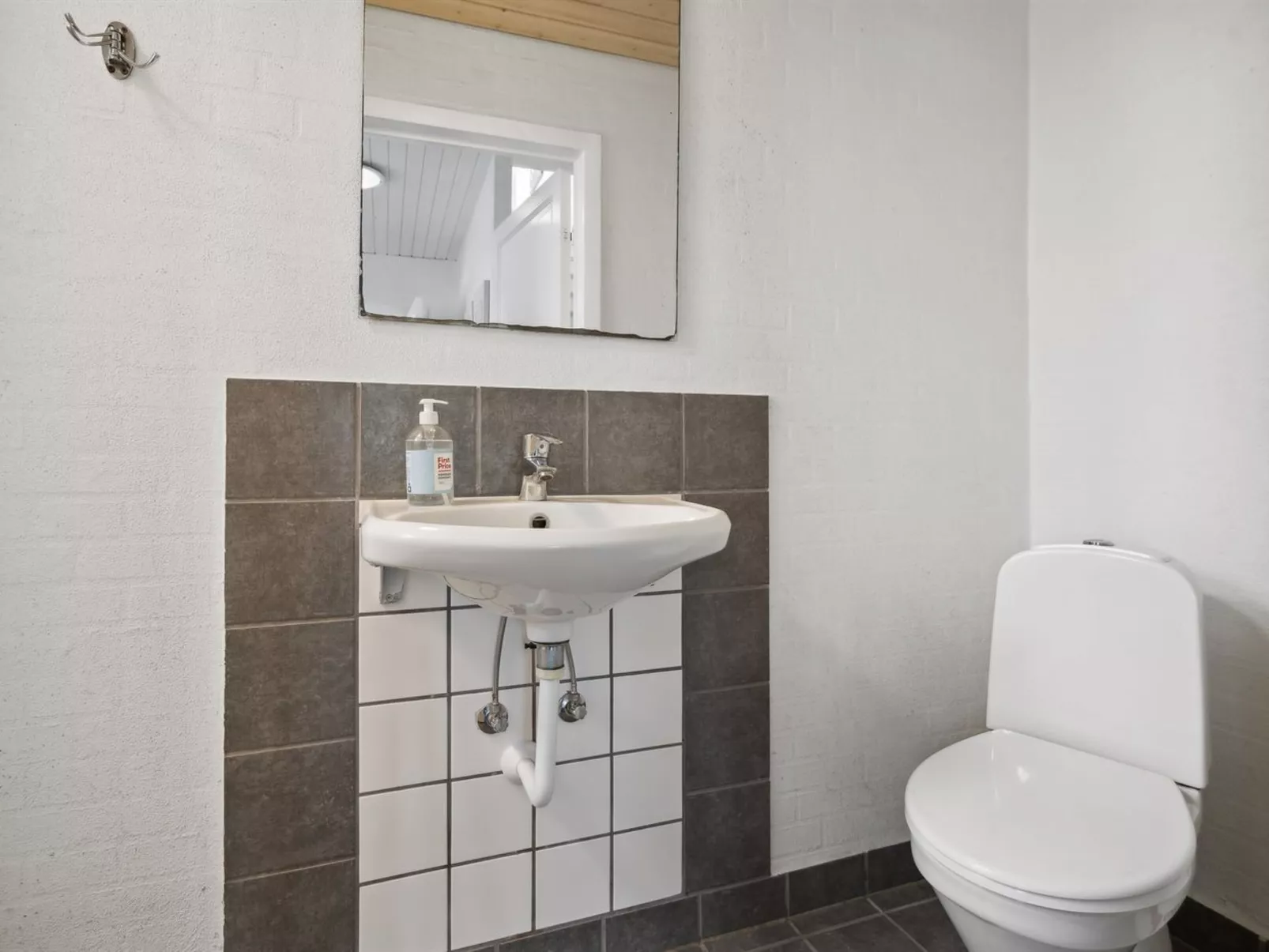 "Essie" - 20km from the sea-Binnen