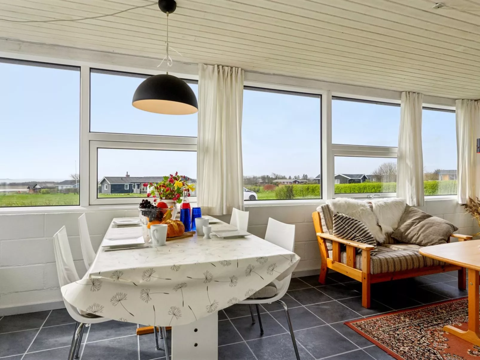 "Aletha" - 300m to the fjord-Binnen