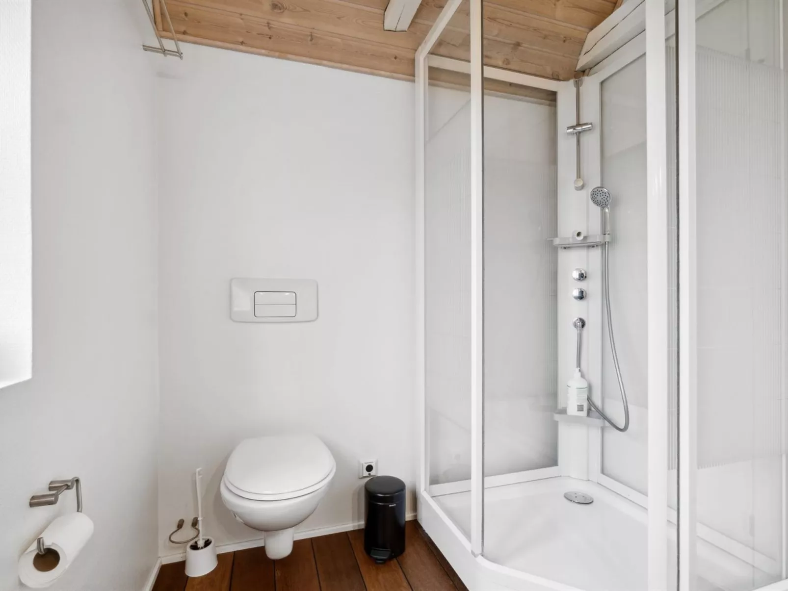 "Adrienne" - 6.4km from the sea-Binnen