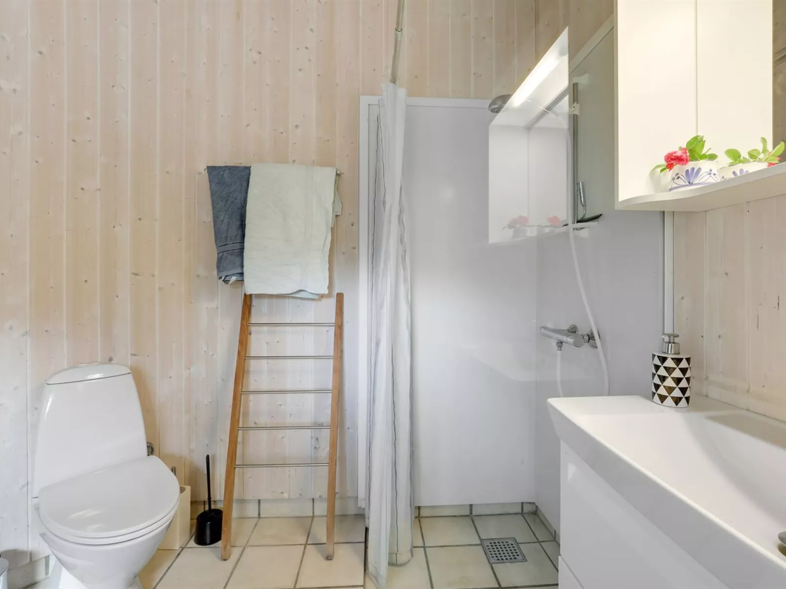 "Bea" - 300m from the sea-Binnen