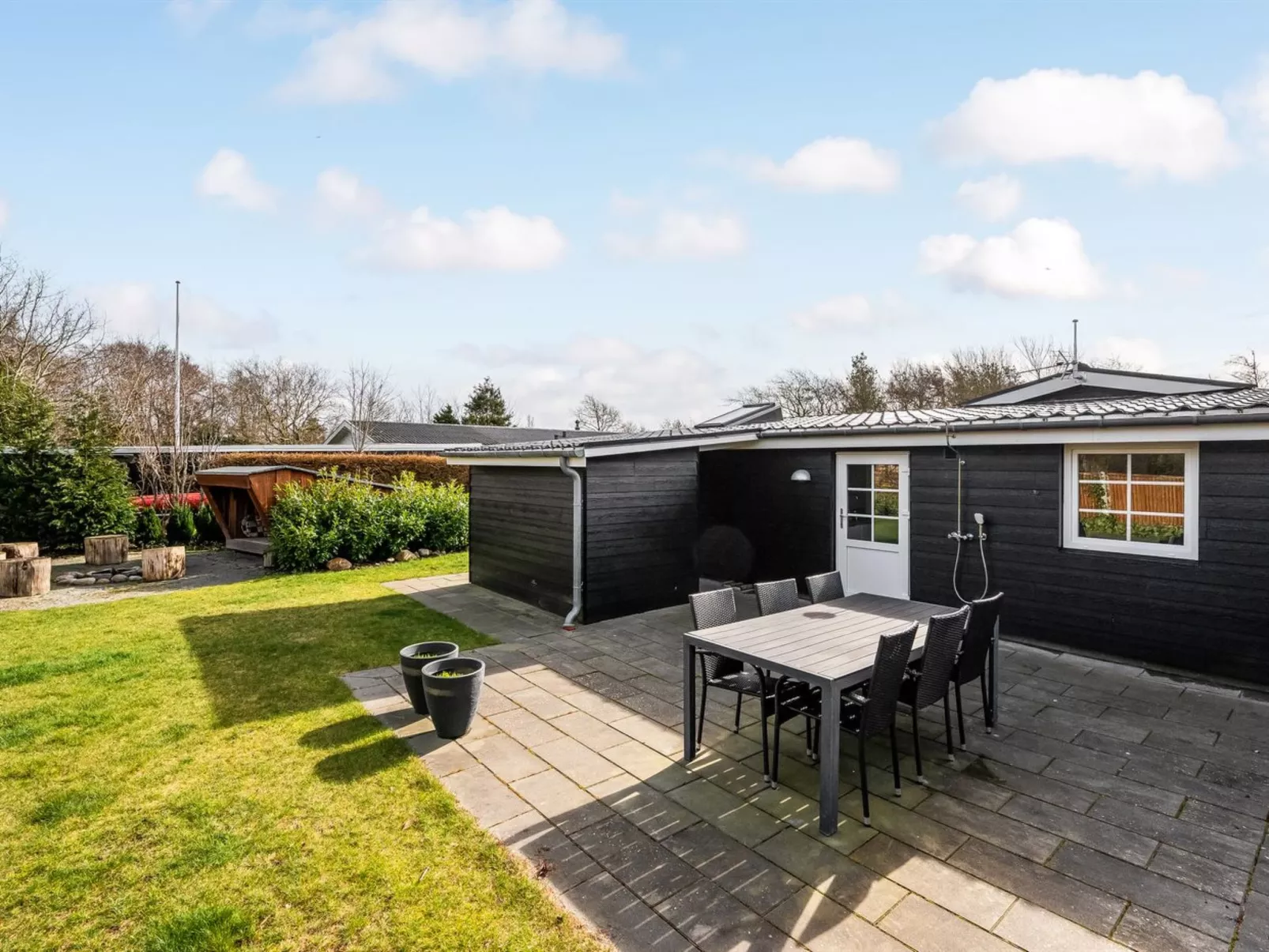 "Ludvika" - 300m to the fjord-Buiten