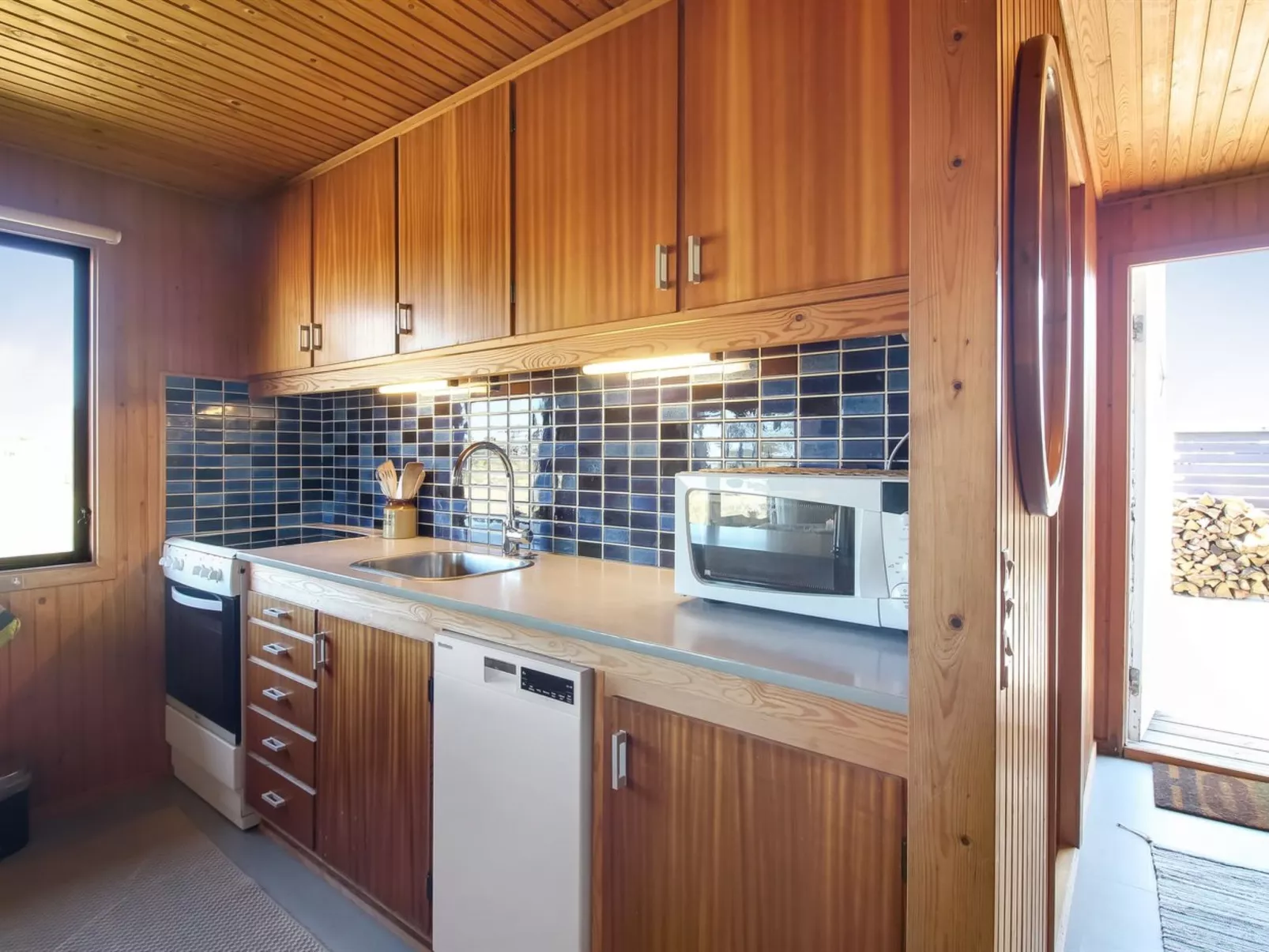 "Mira" - 375m from the sea-Binnen