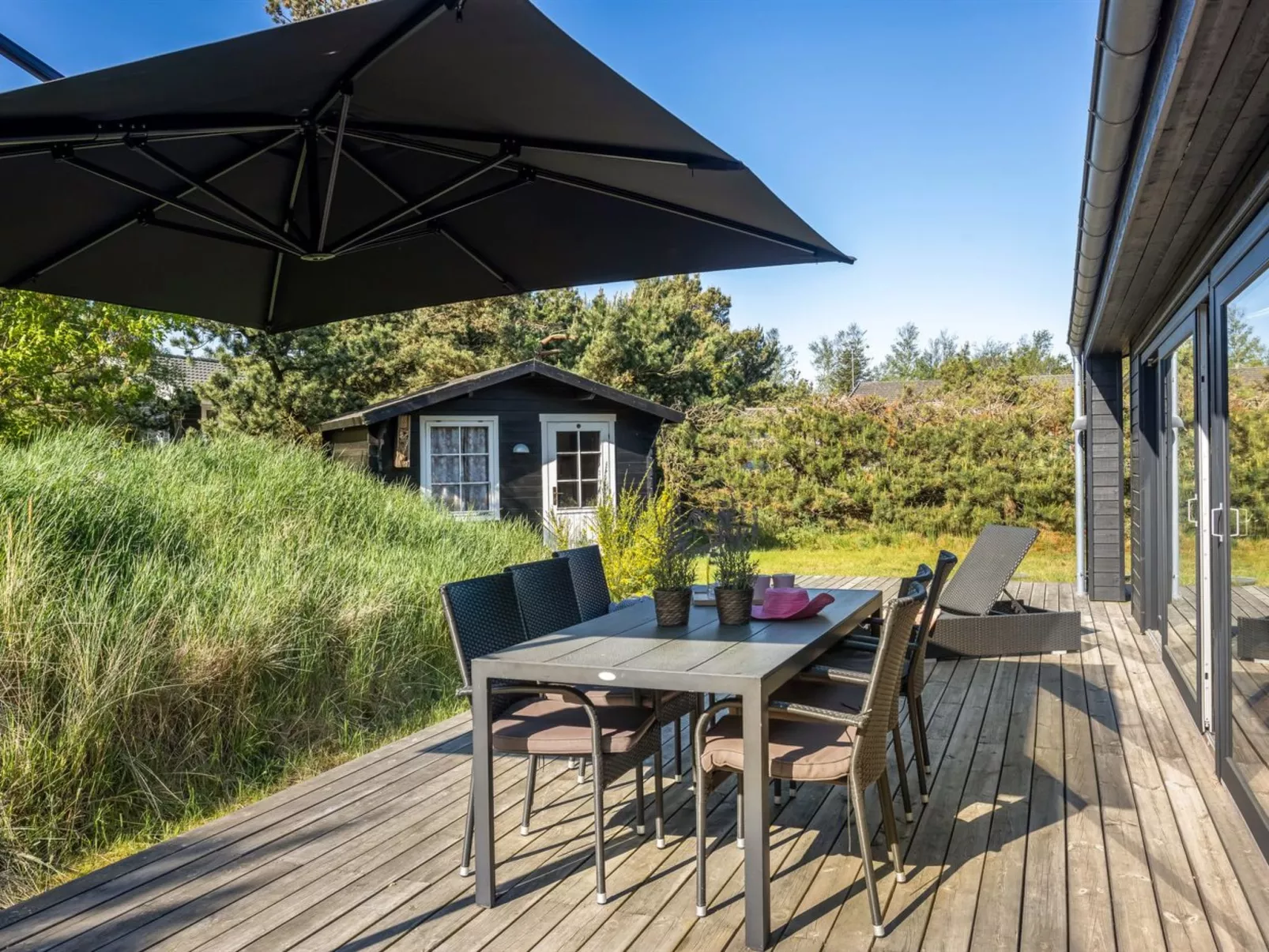 "Einette" - 100m from the sea-Buiten