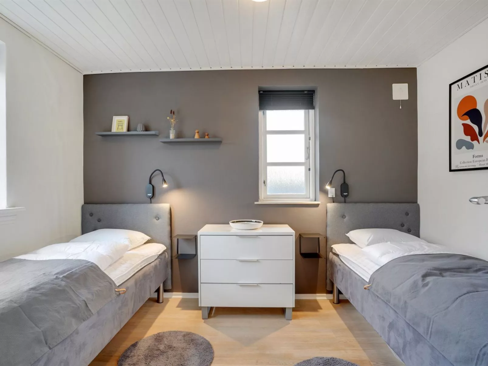 "Svenn" - 400m from the sea-Binnen