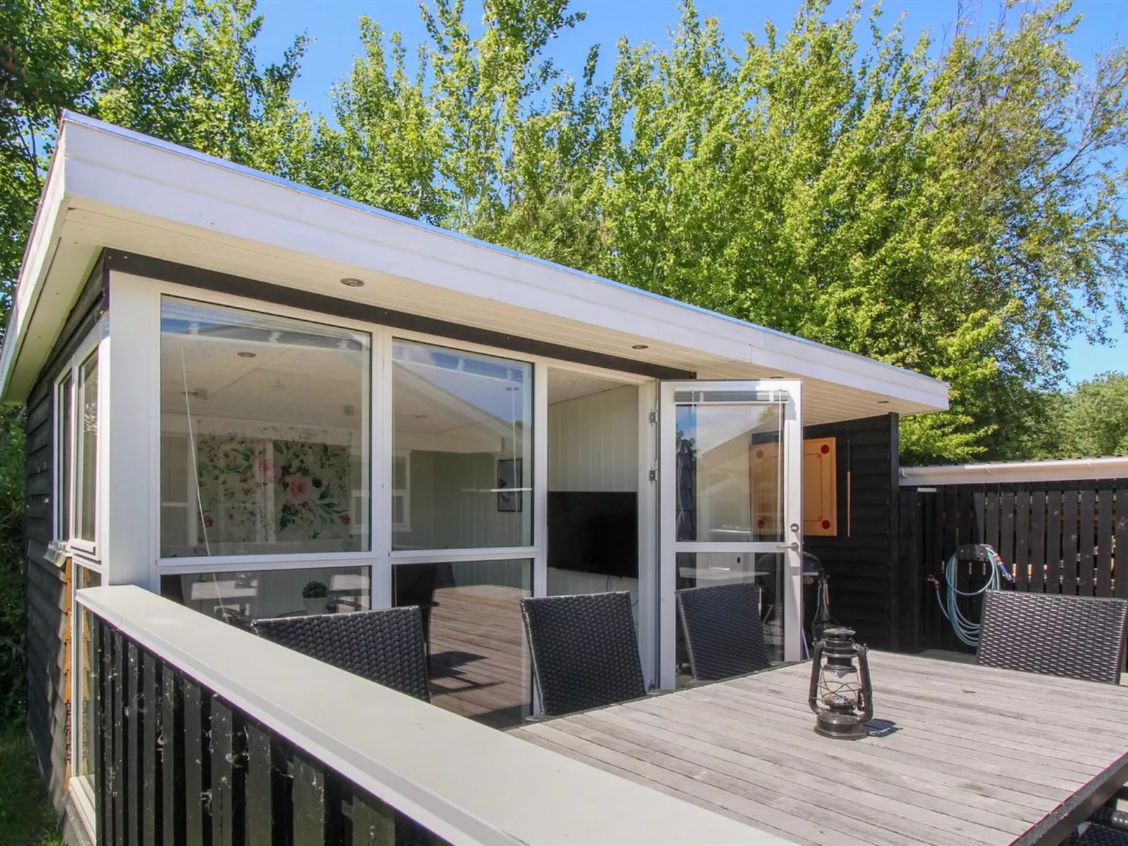 "Emilia" - 1.8km from the sea-Binnen