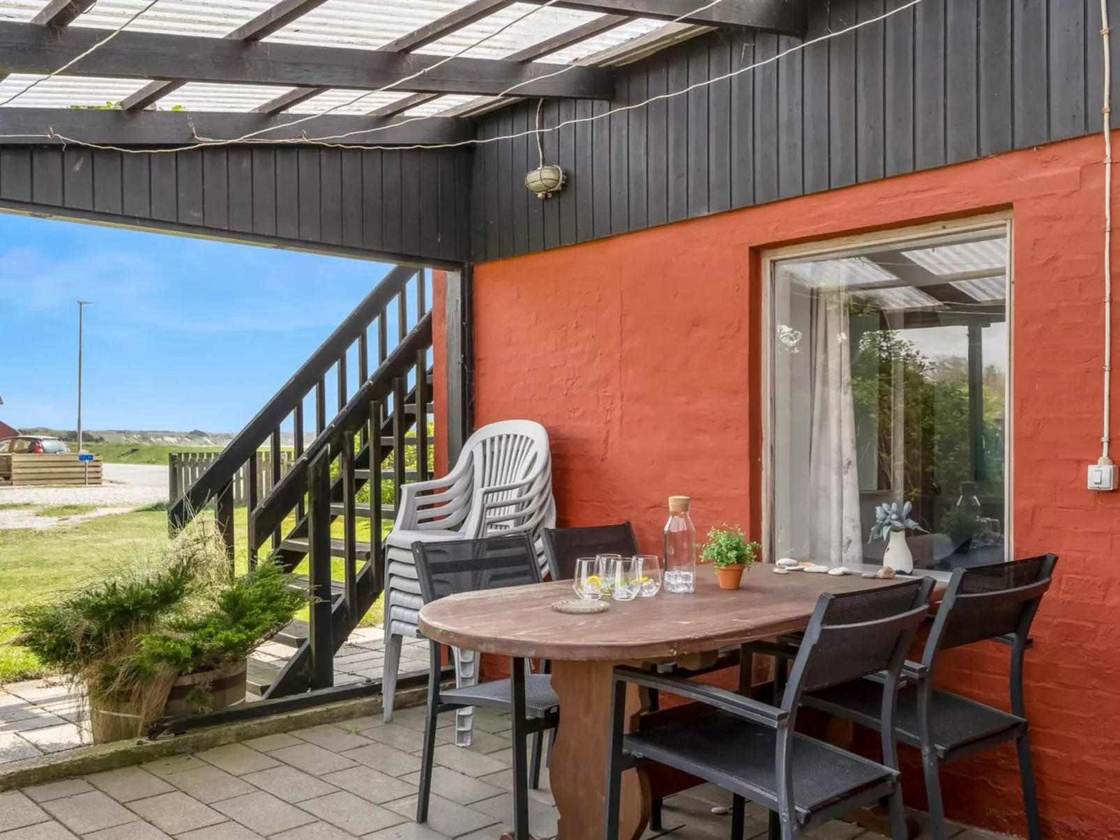 "Edvardsine" - 20m to the fjord-Buiten