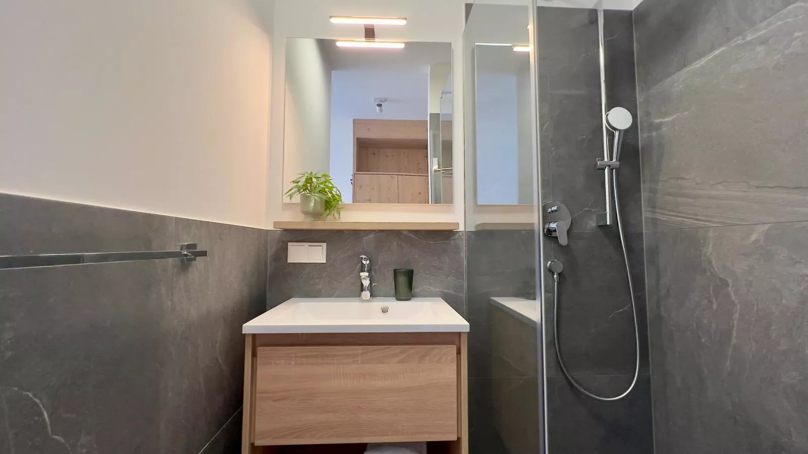 Grebenzen Lodge Edelweiss-Badkamer