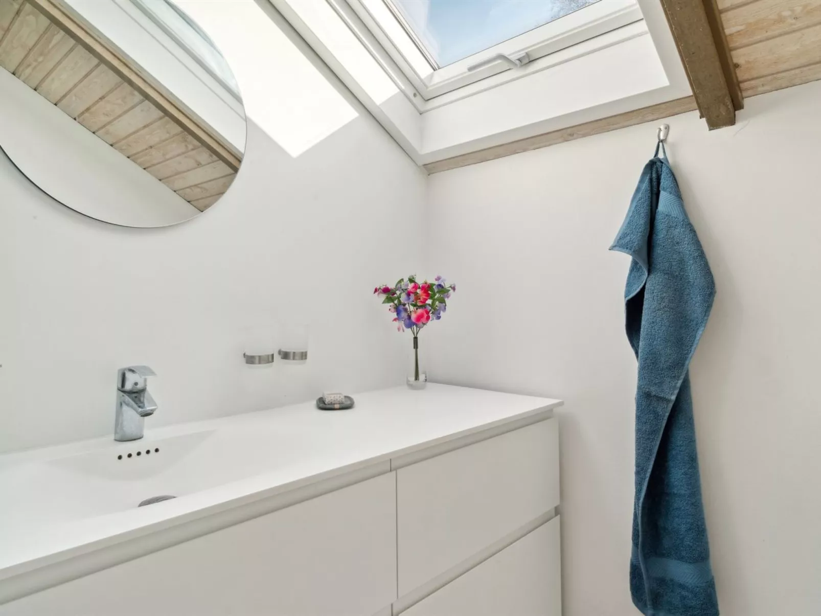 "Asel" - 25m from the sea-Binnen