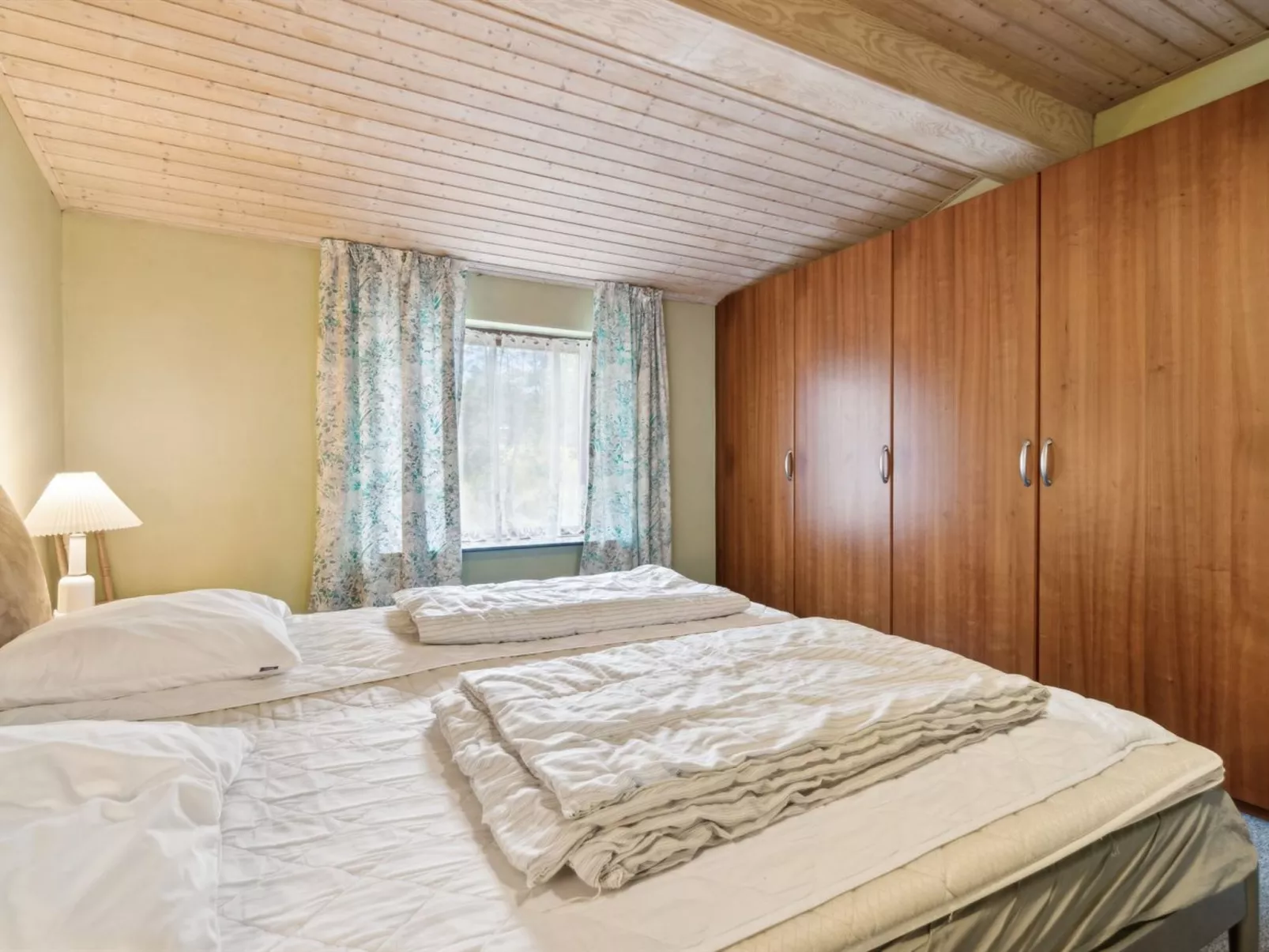 "Awa" - 800m from the sea-Binnen