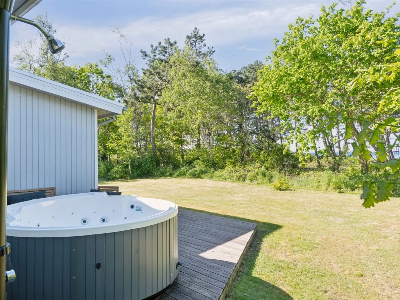 "Myriam" - 50m from the sea-Binnen