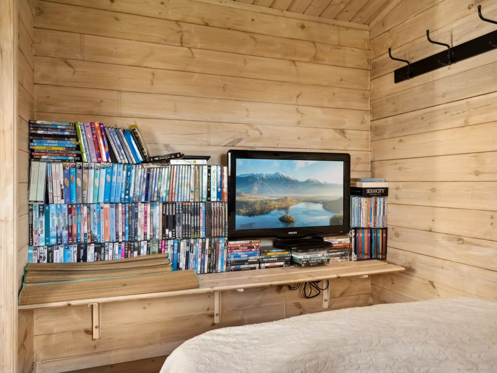 "Usbjorn" - 500m from the sea-Binnen