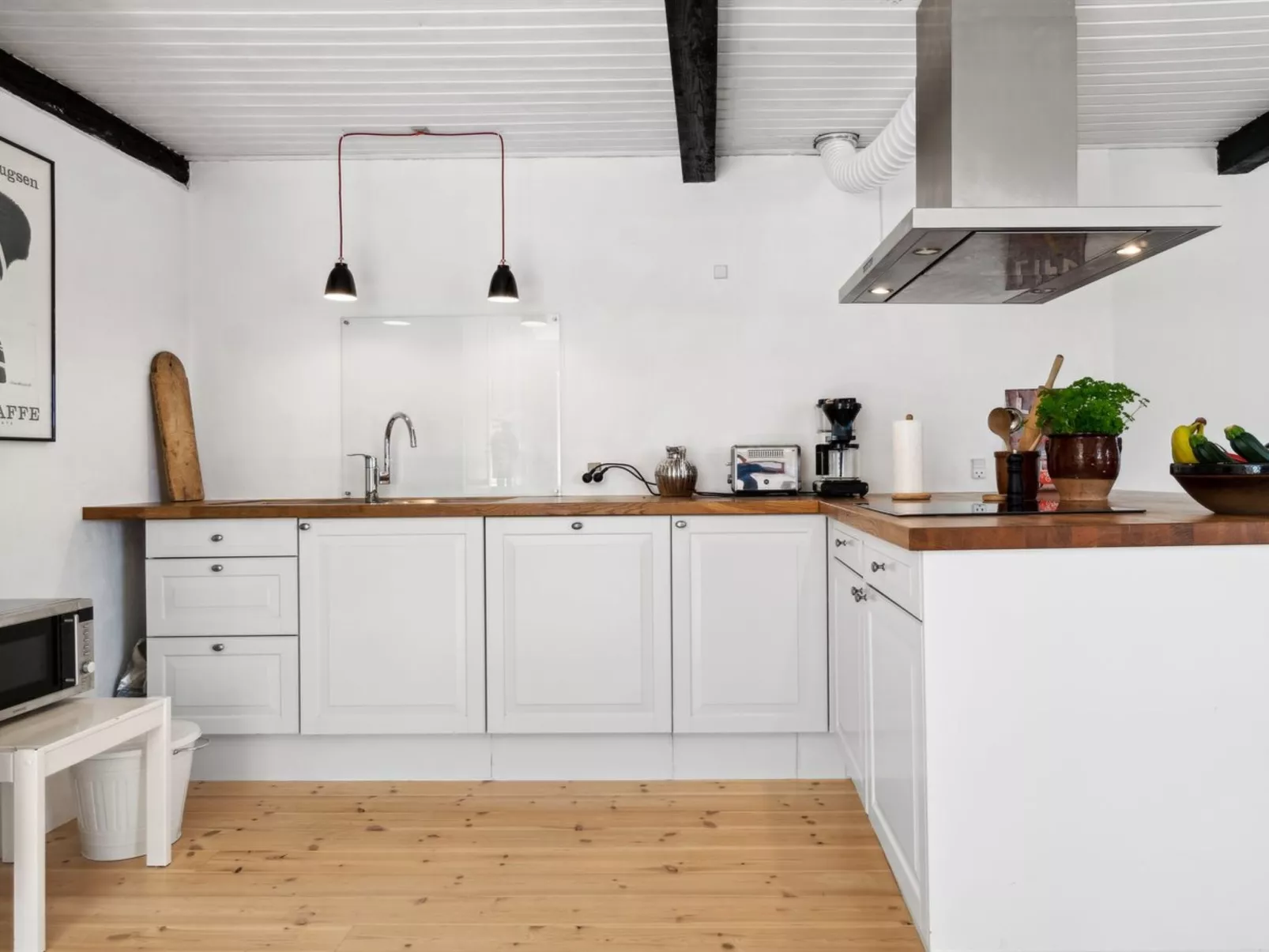 "Héléne" - 2.4km from the sea-Binnen