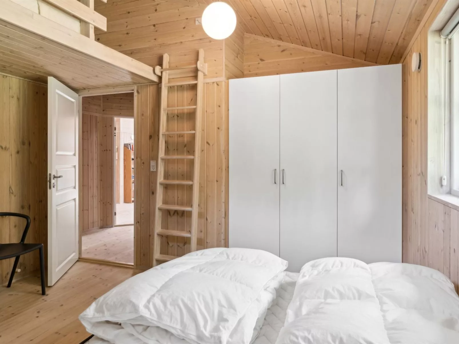 "Launo" - 1.1km to the fjord-Binnen