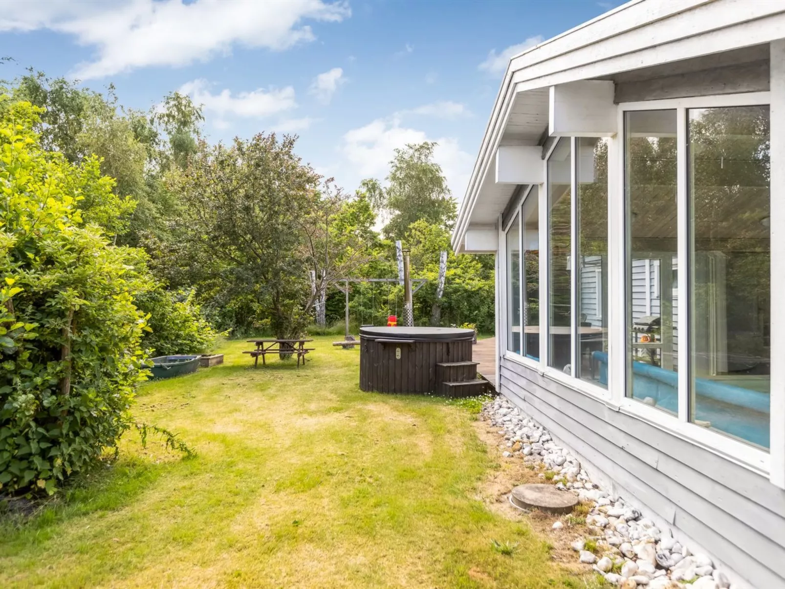 "Anabela" -  from the sea-Buiten