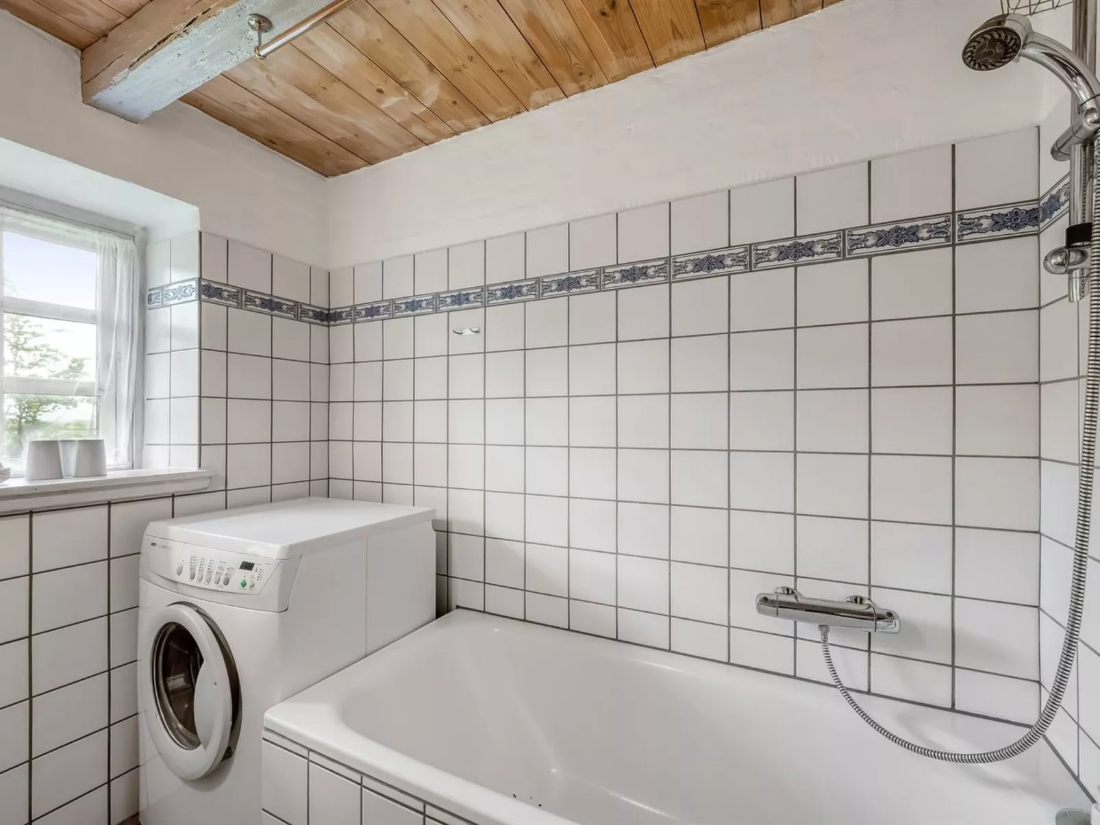 "Claus" - 1.5km to the fjord-Binnen