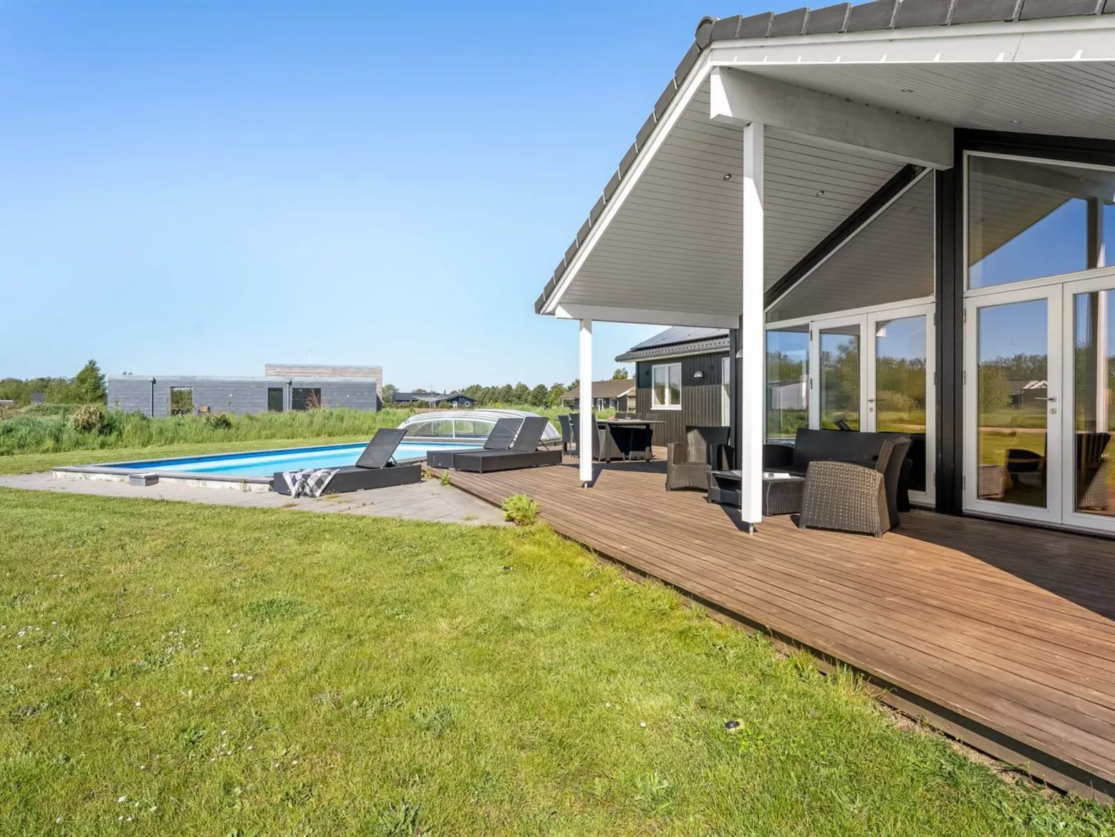 "Kiersten" - 800m from the sea-Buiten