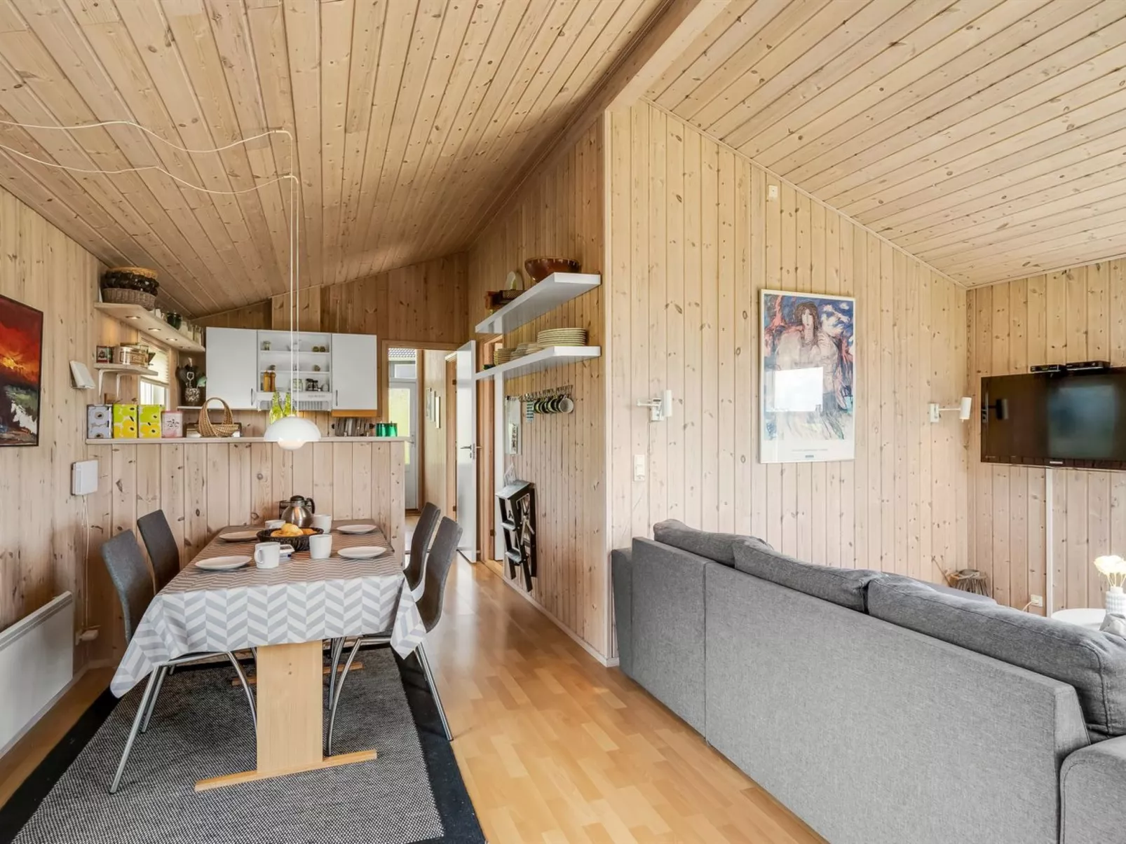 "Niesina" - 200m from the sea-Binnen