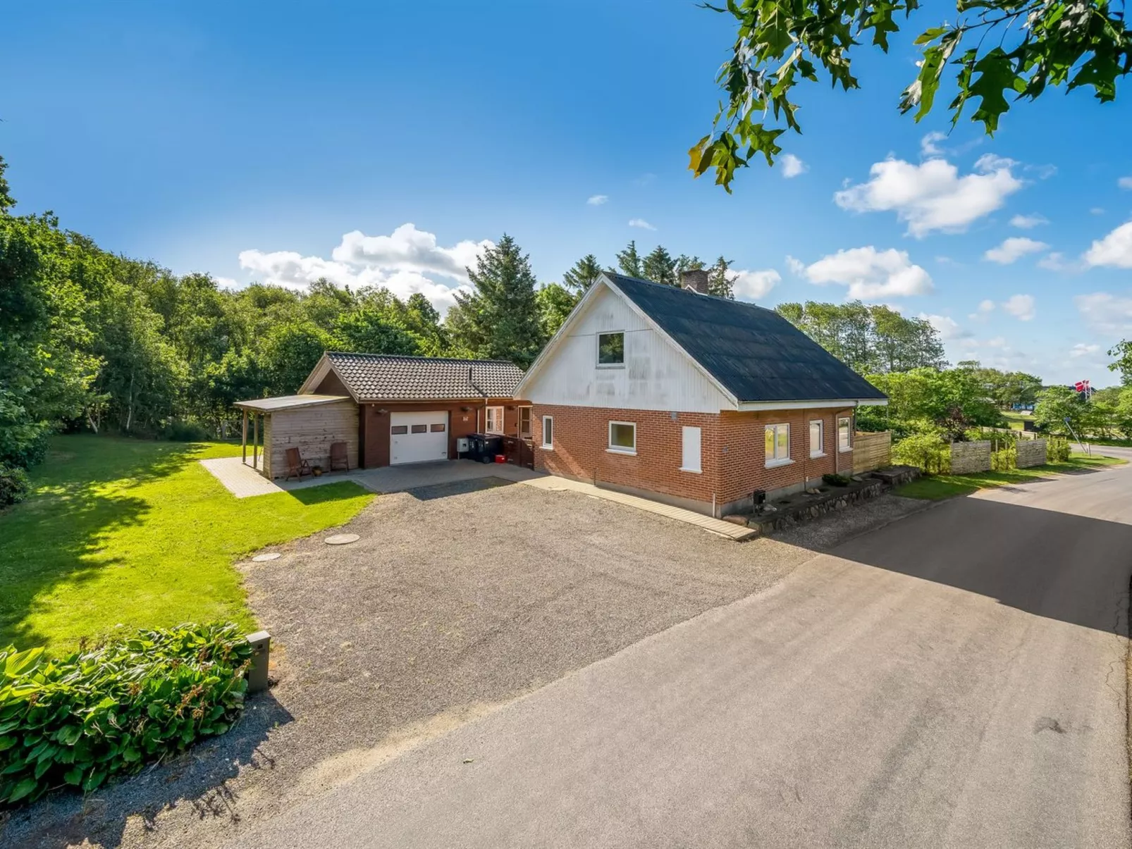 "Ditleif" - 8km to the fjord-Buiten