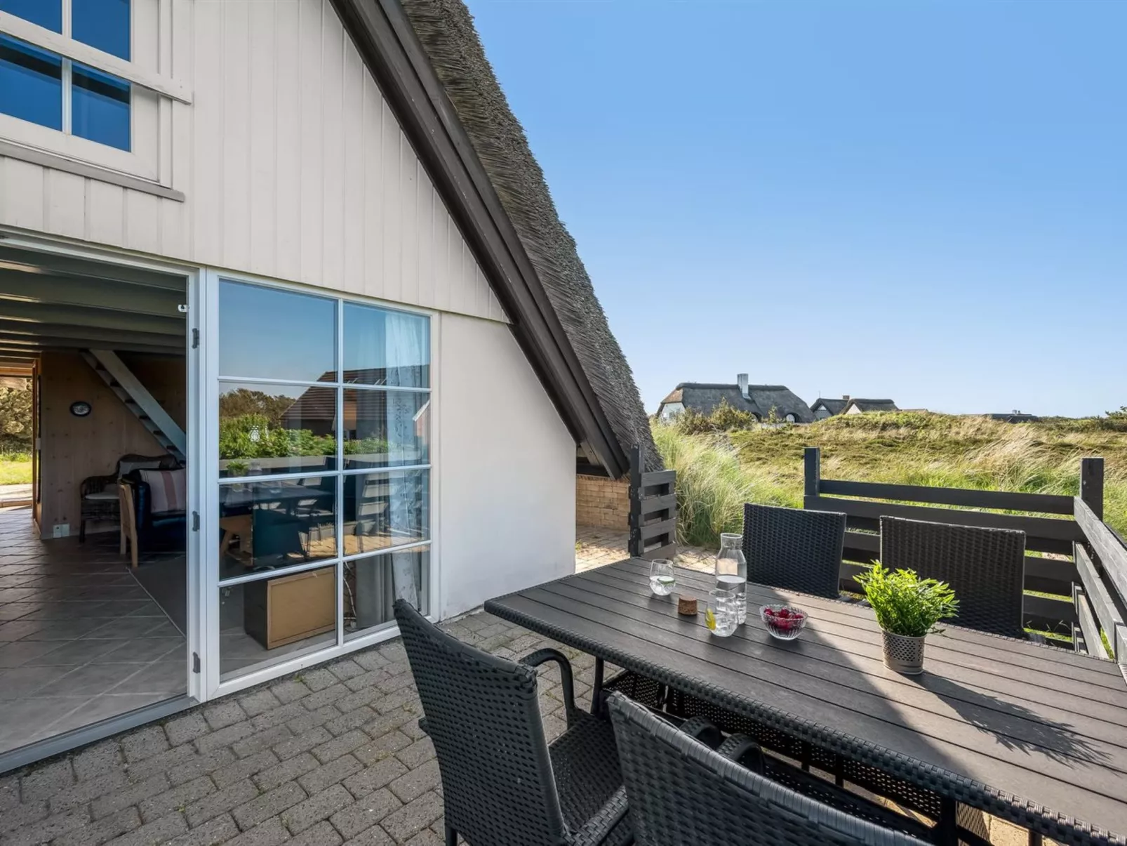 "Arlina" - 600m from the sea-Buiten