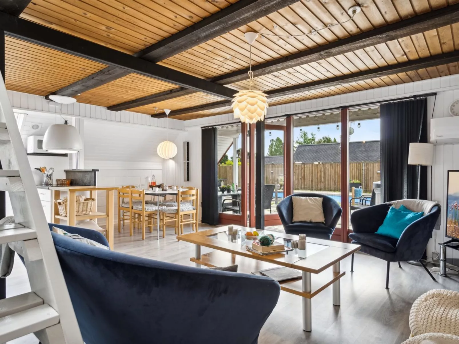 "Gunhilde" - 6km from the sea-Binnen