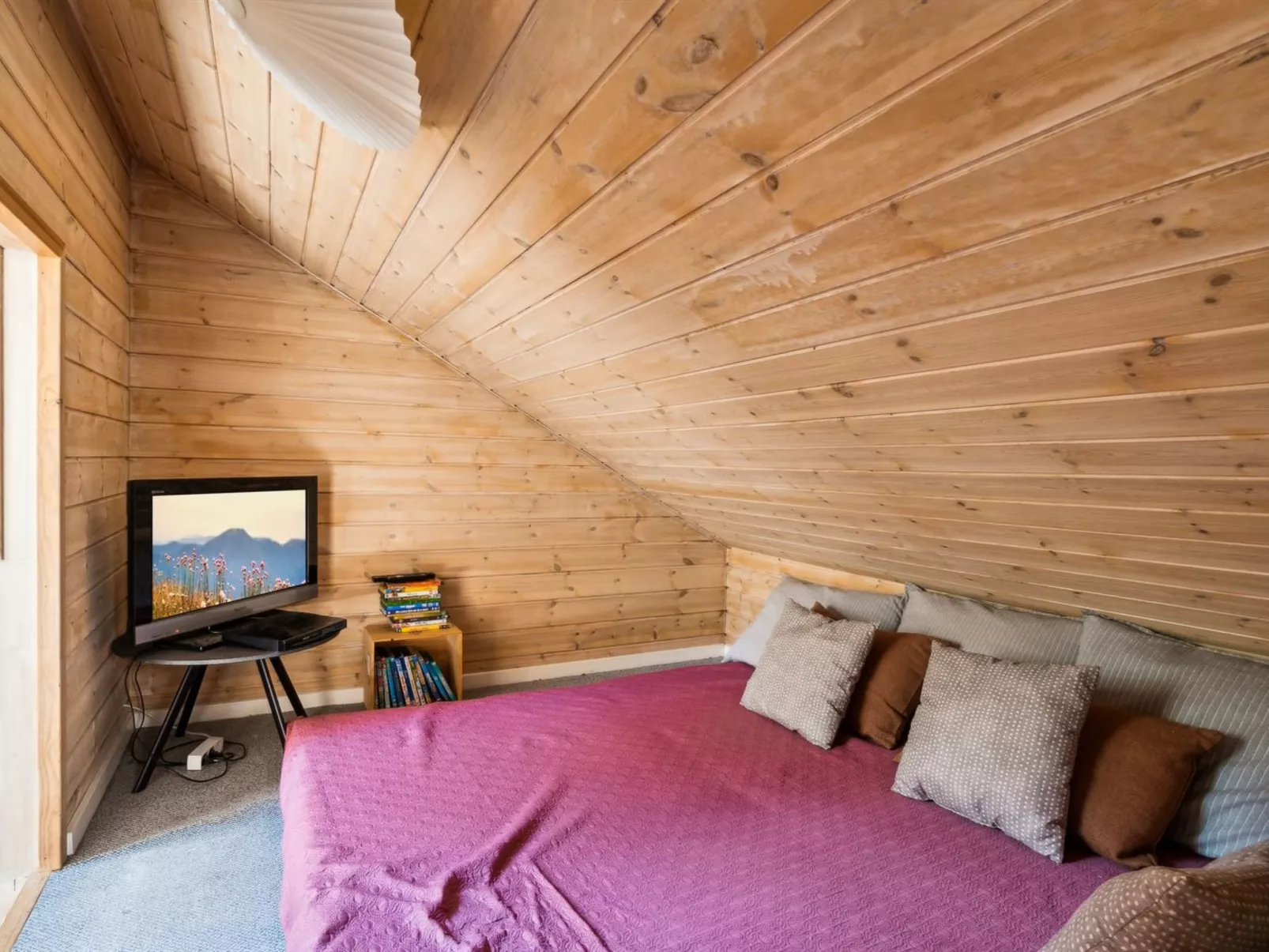 "Auvo" - 200m from the sea-Binnen