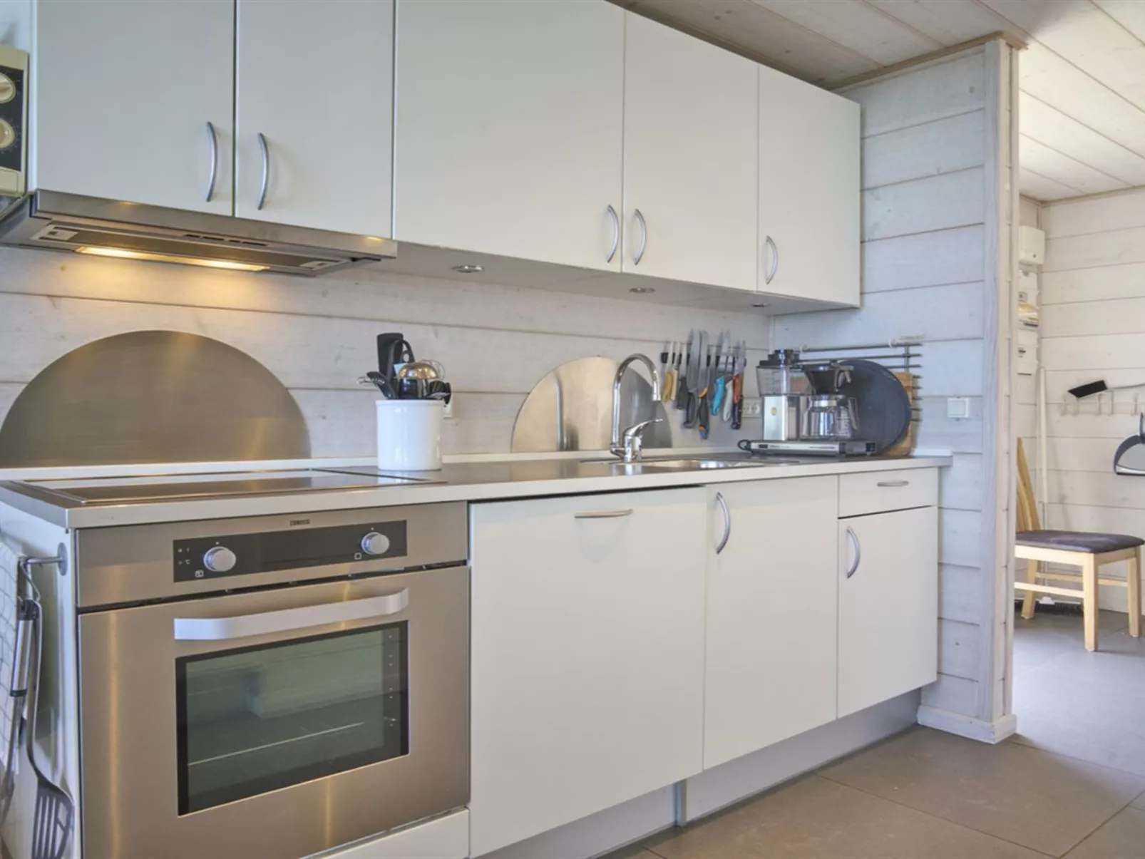 "Ghita" - 10m from the sea-Binnen