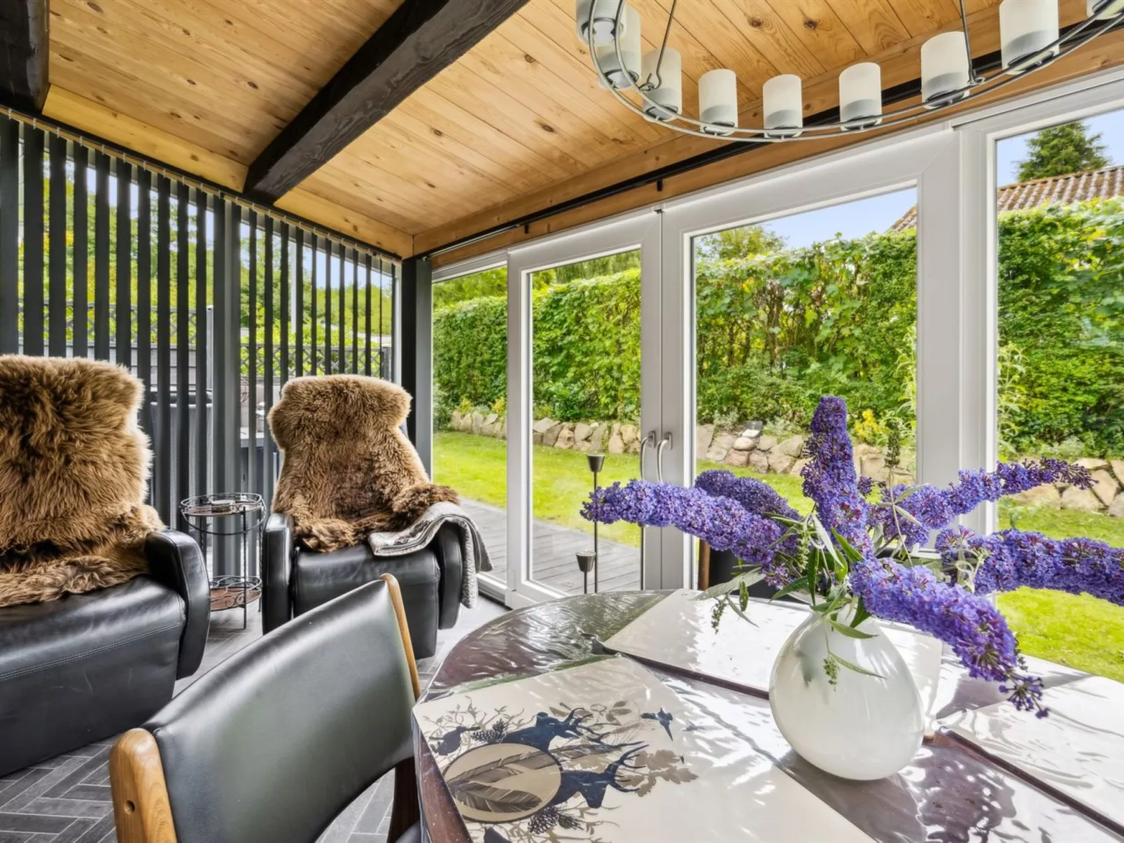 "Araminta" - 800m from the sea-Binnen