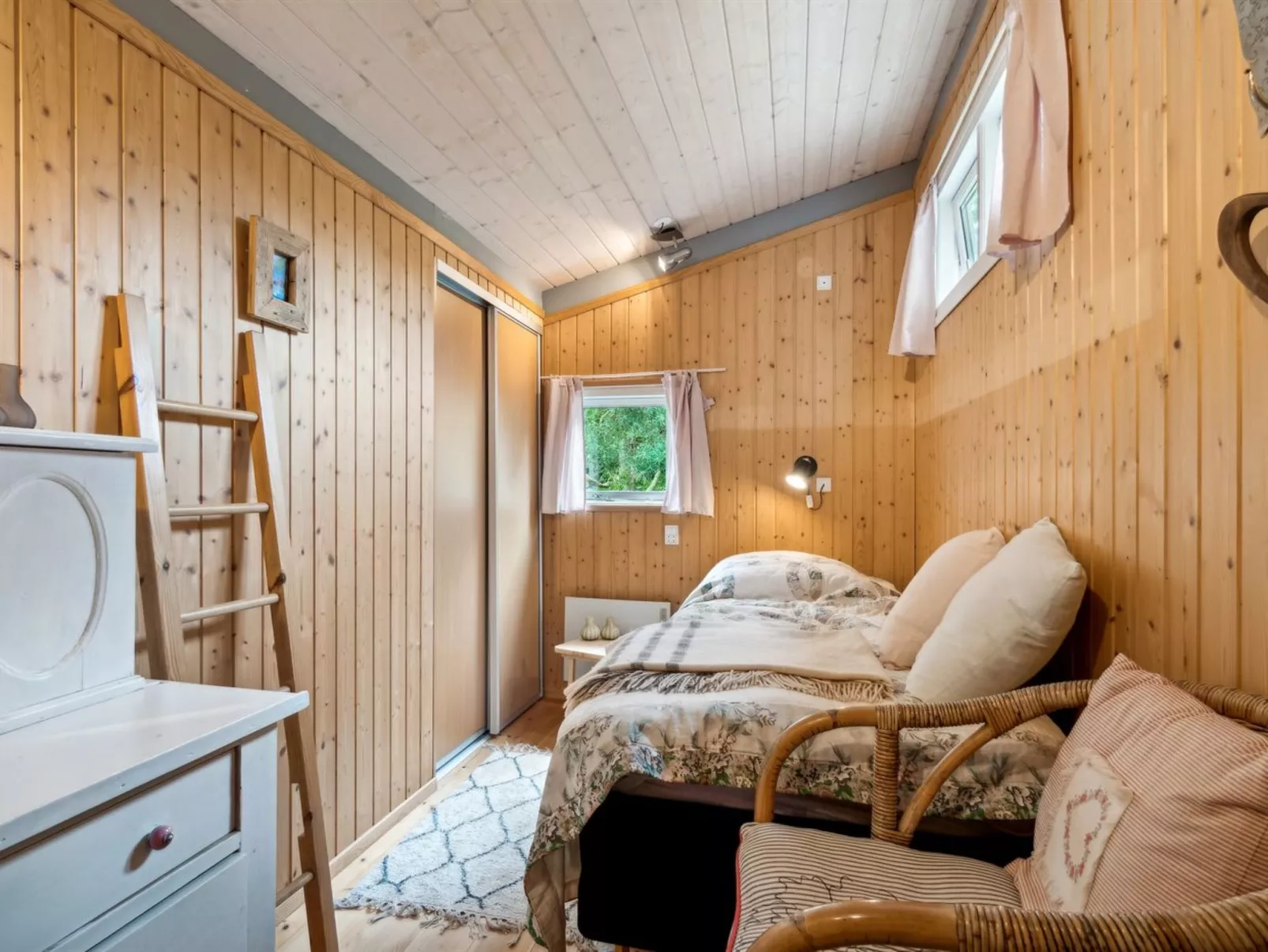 "Sunita" - 300m from the sea-Binnen