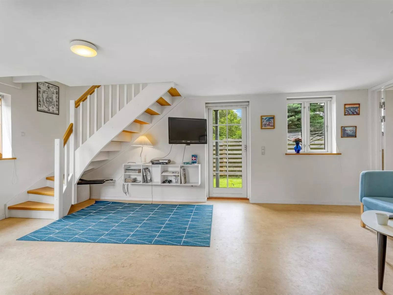 "Henkil" - 175m from the sea-Binnen