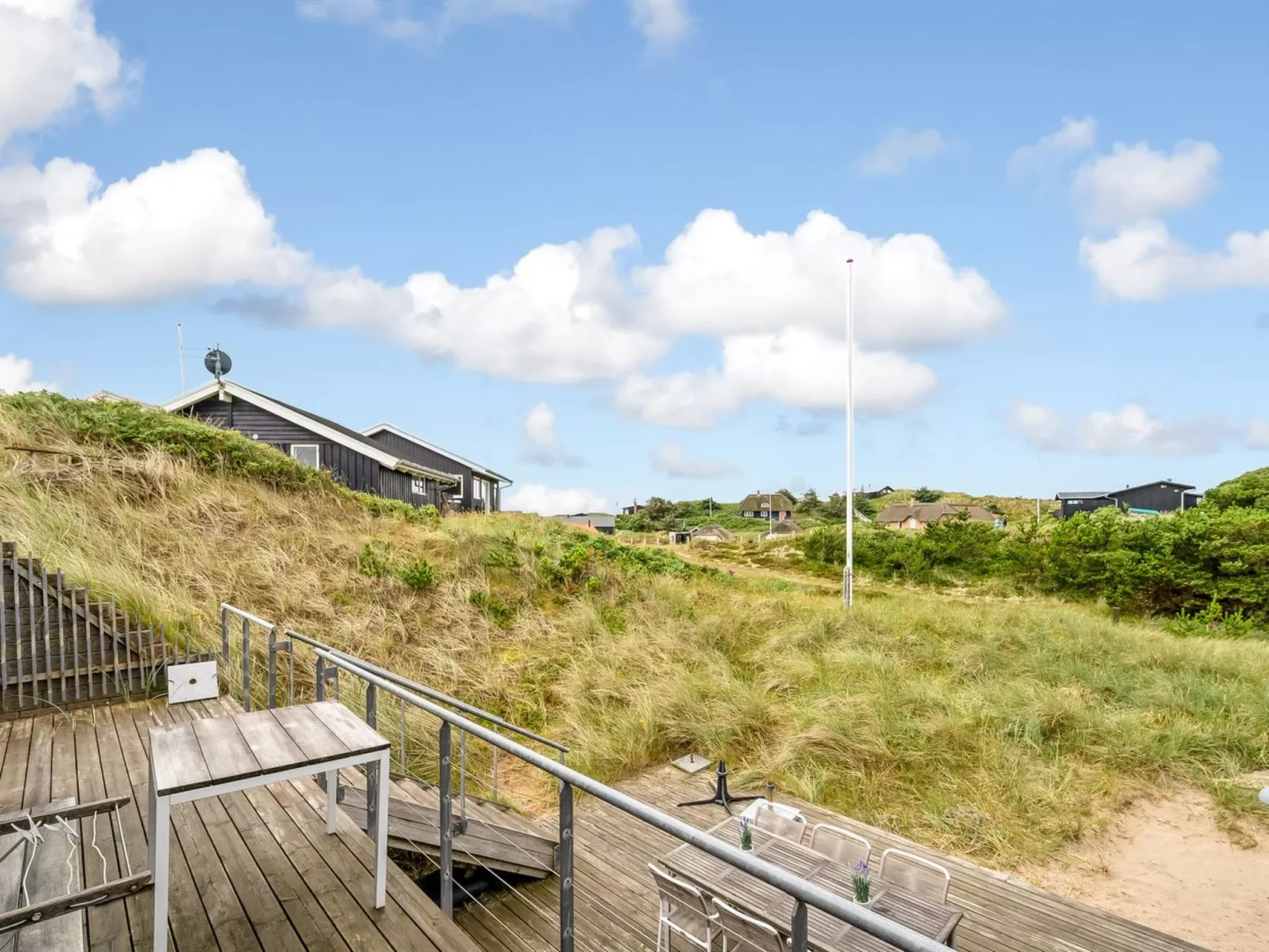 "Paaske" -  from the sea-Buiten