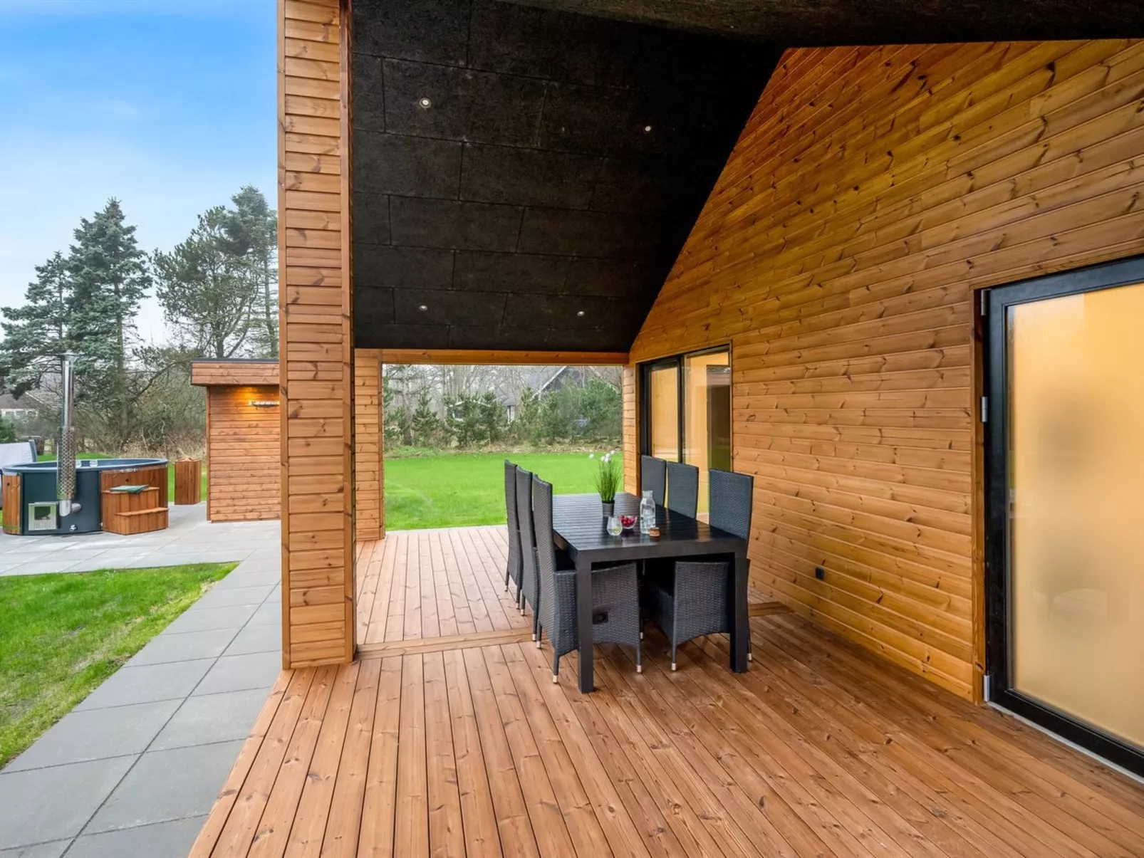 "Grimar" - 400m to the fjord-Buiten