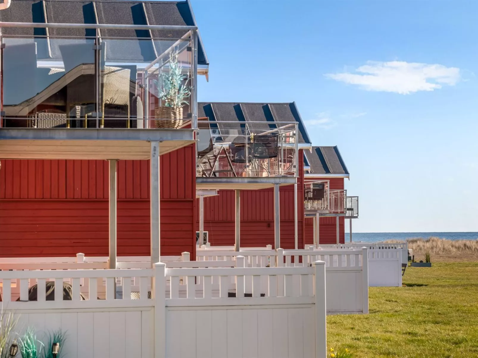 "Arton" -  from the sea-Buiten