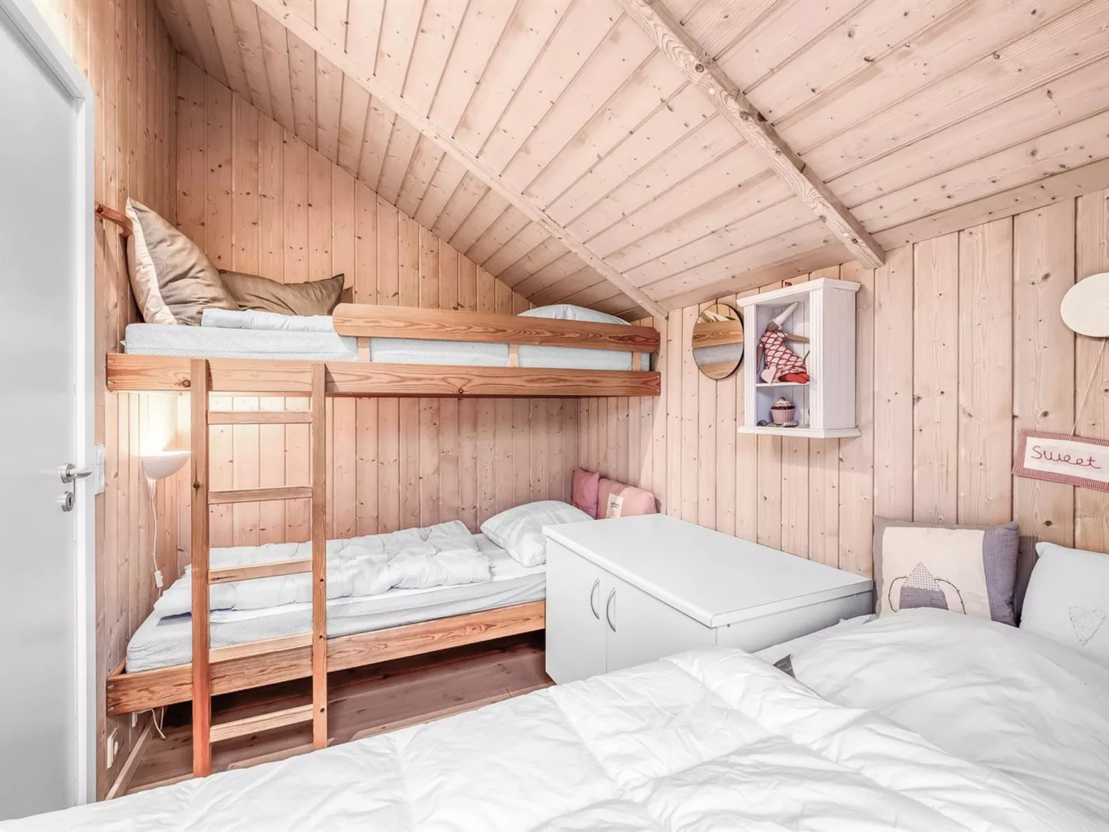 "Kuisma" - 1.1km to the fjord-Binnen