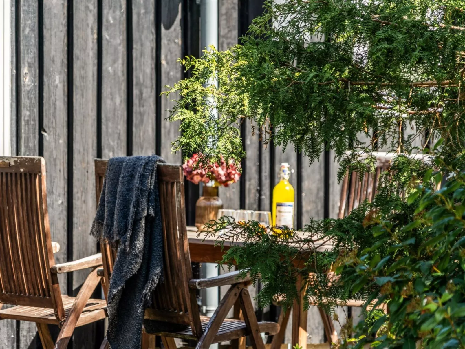 "Meindor" - 240m to the fjord-Buiten