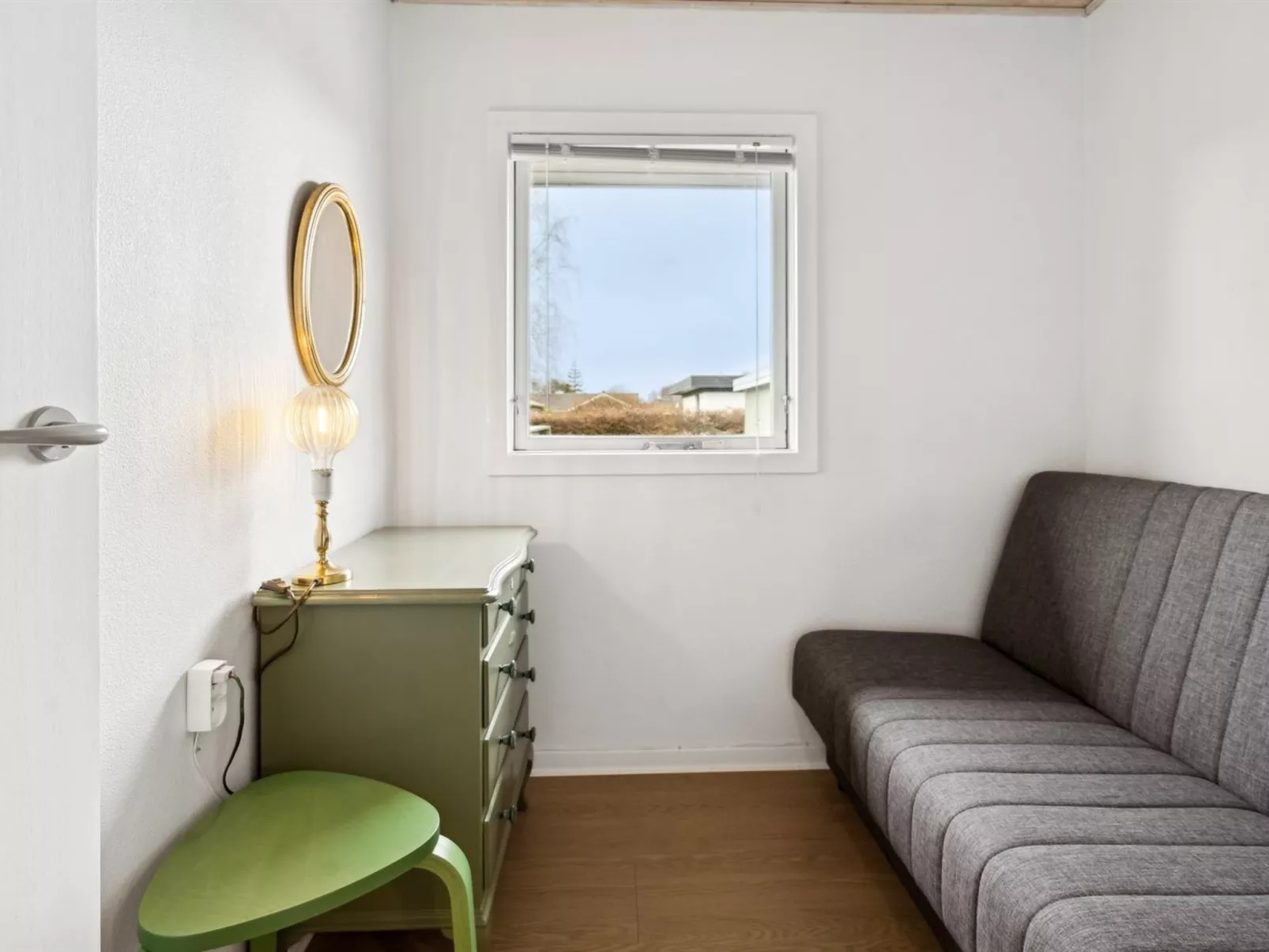 "Severine" - 650m from the sea-Binnen