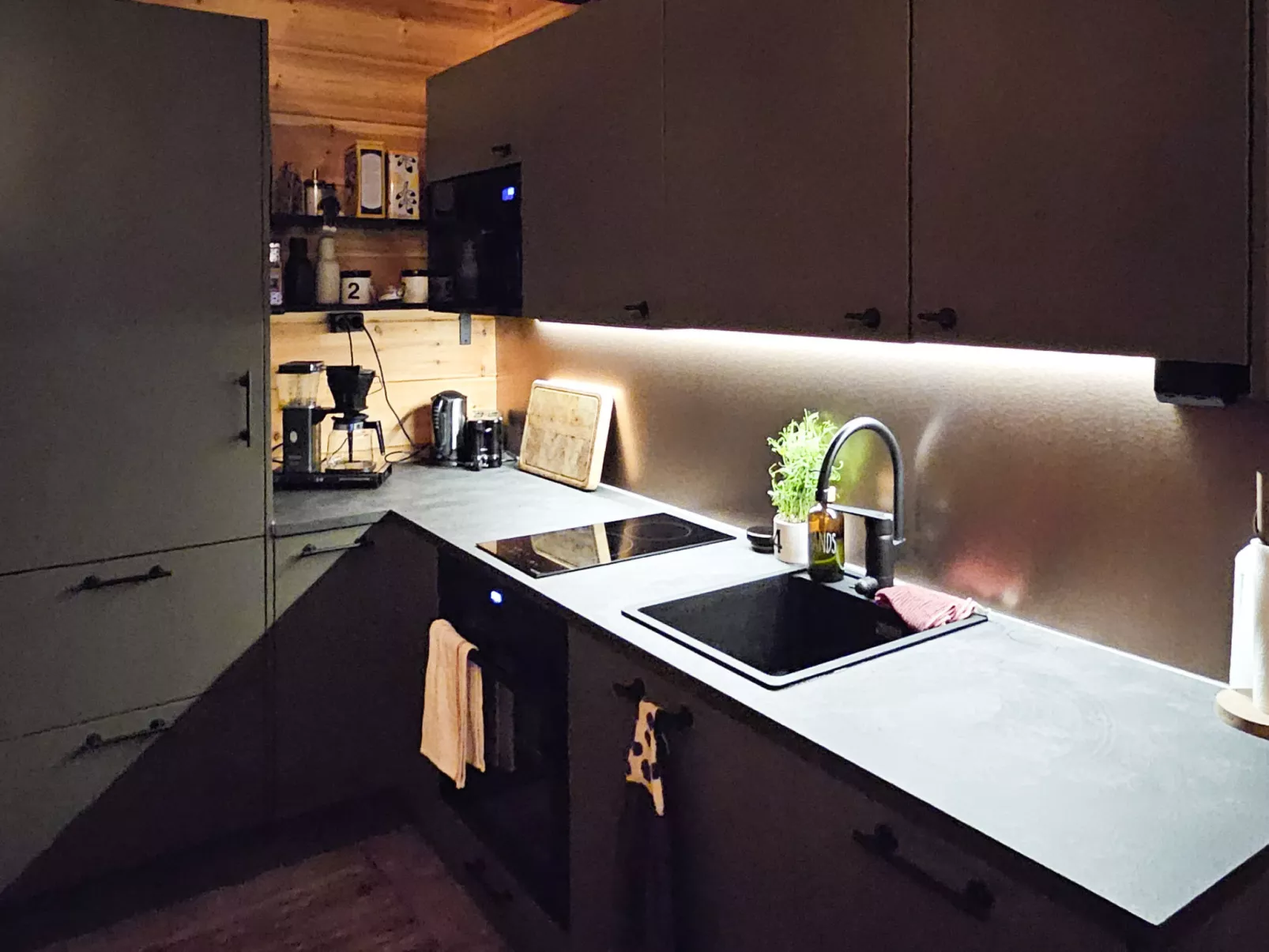 Rovarakka 1 b-Binnen