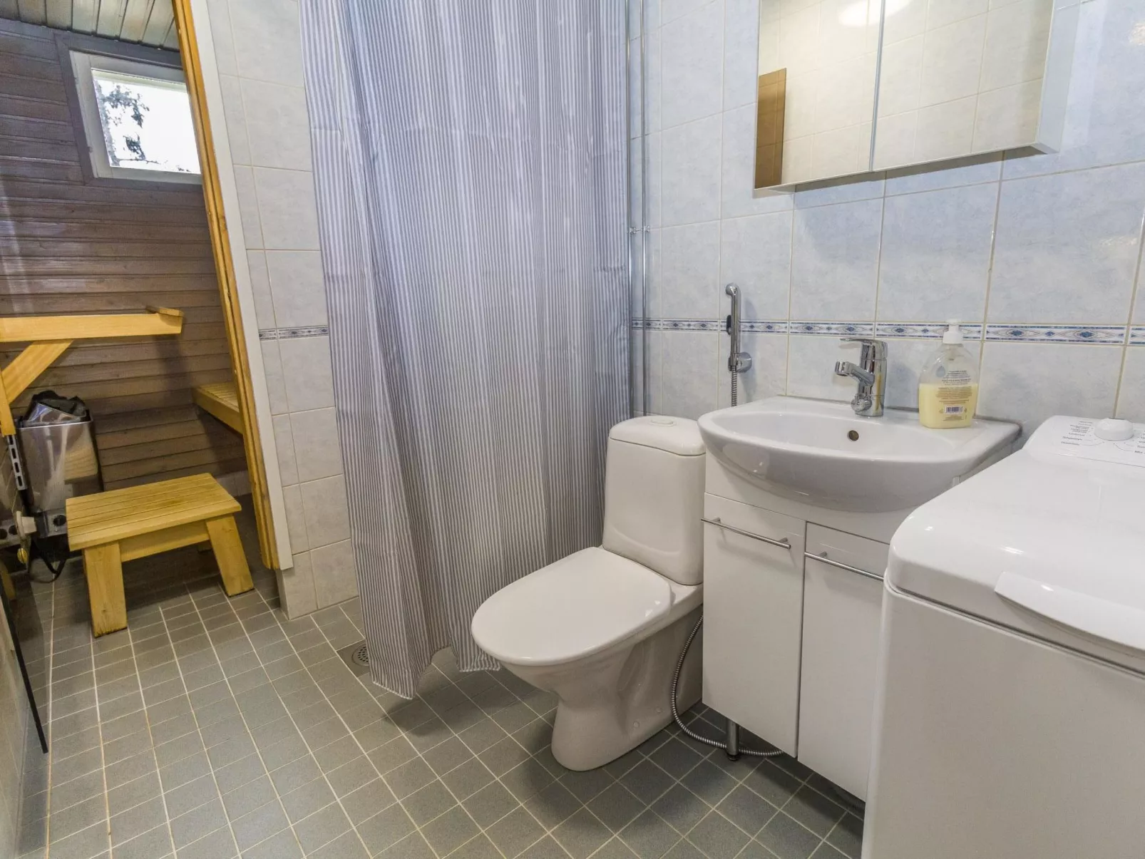 Outapailakka k 15-Binnen