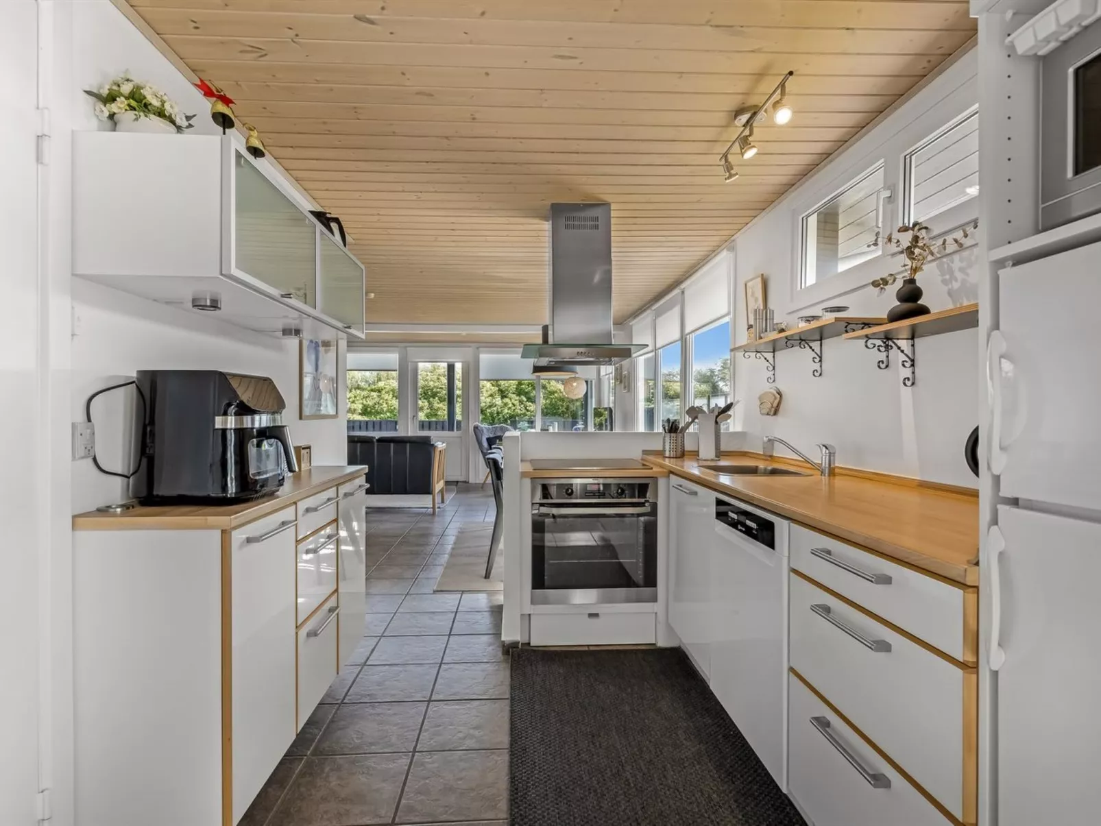 "Erblin" - 400m from the sea-Binnen