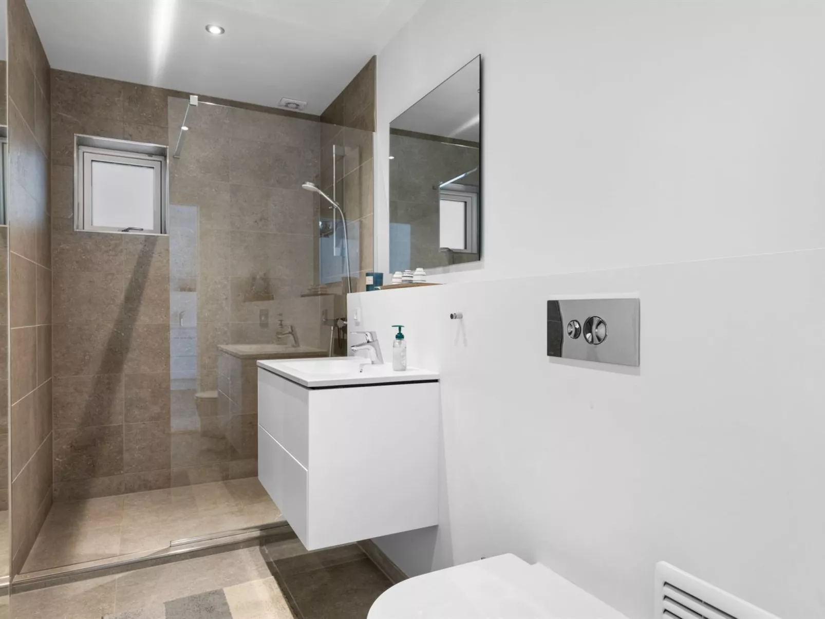 "Kari" - 50m from the sea-Binnen