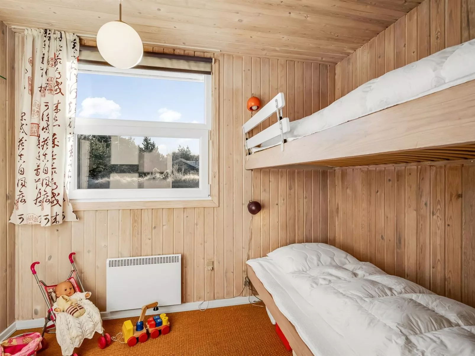 "Elsabet" - 700m to the fjord-Binnen