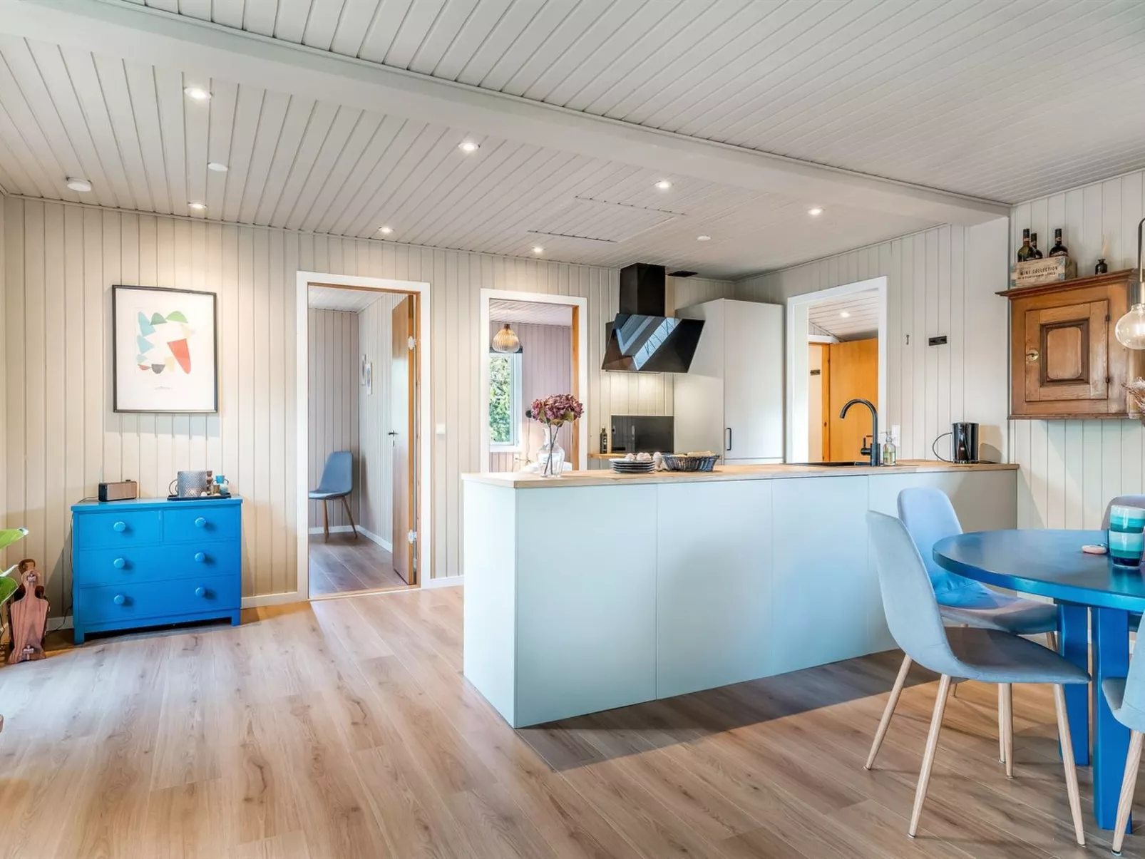 "Anline" -  from the sea-Binnen