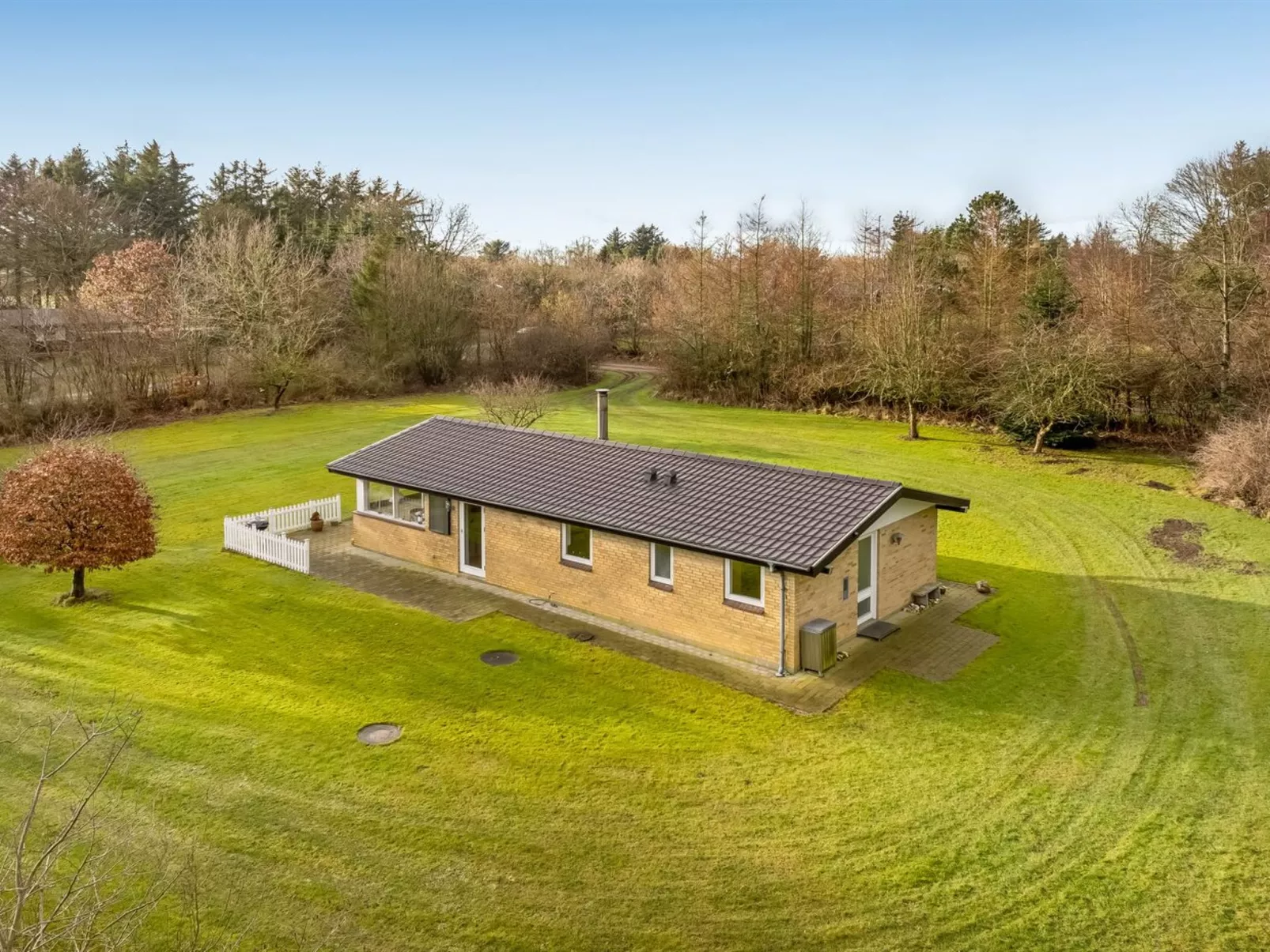 "Marika" - 400m to the fjord-Buiten