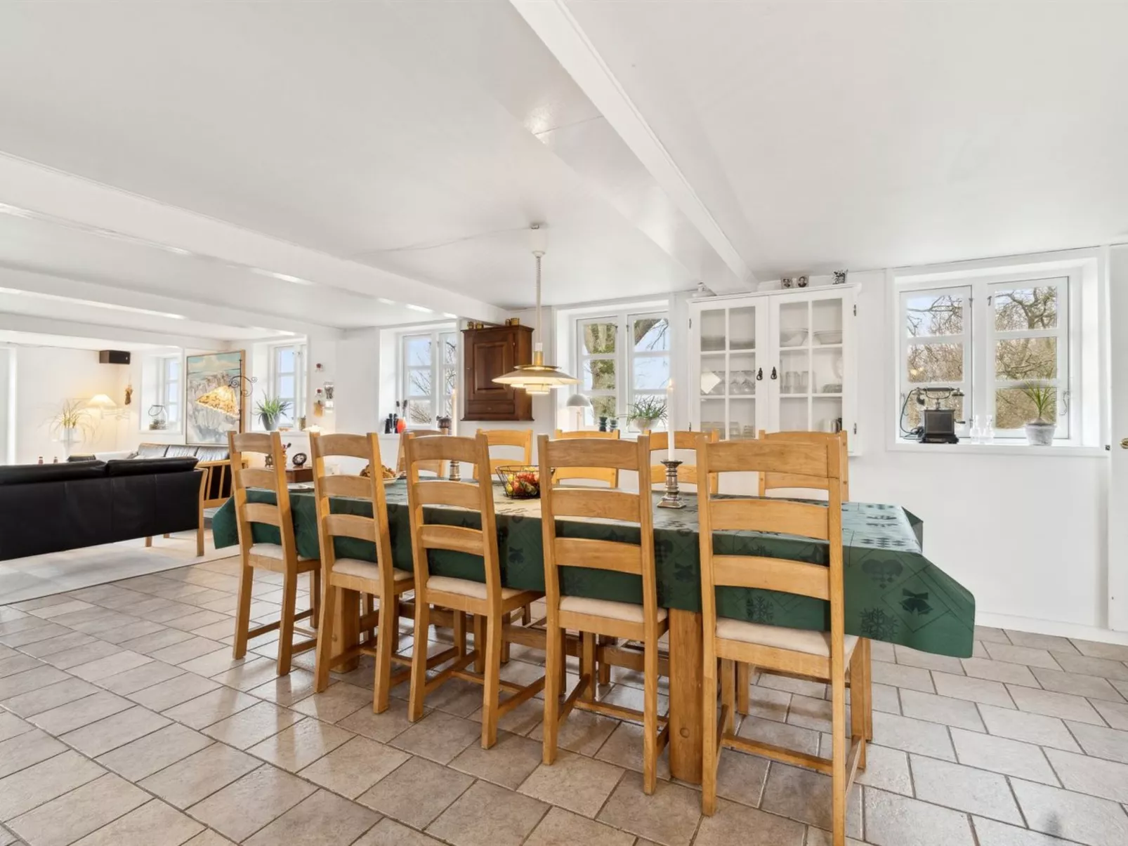 "Bena" - 2km from the sea-Binnen