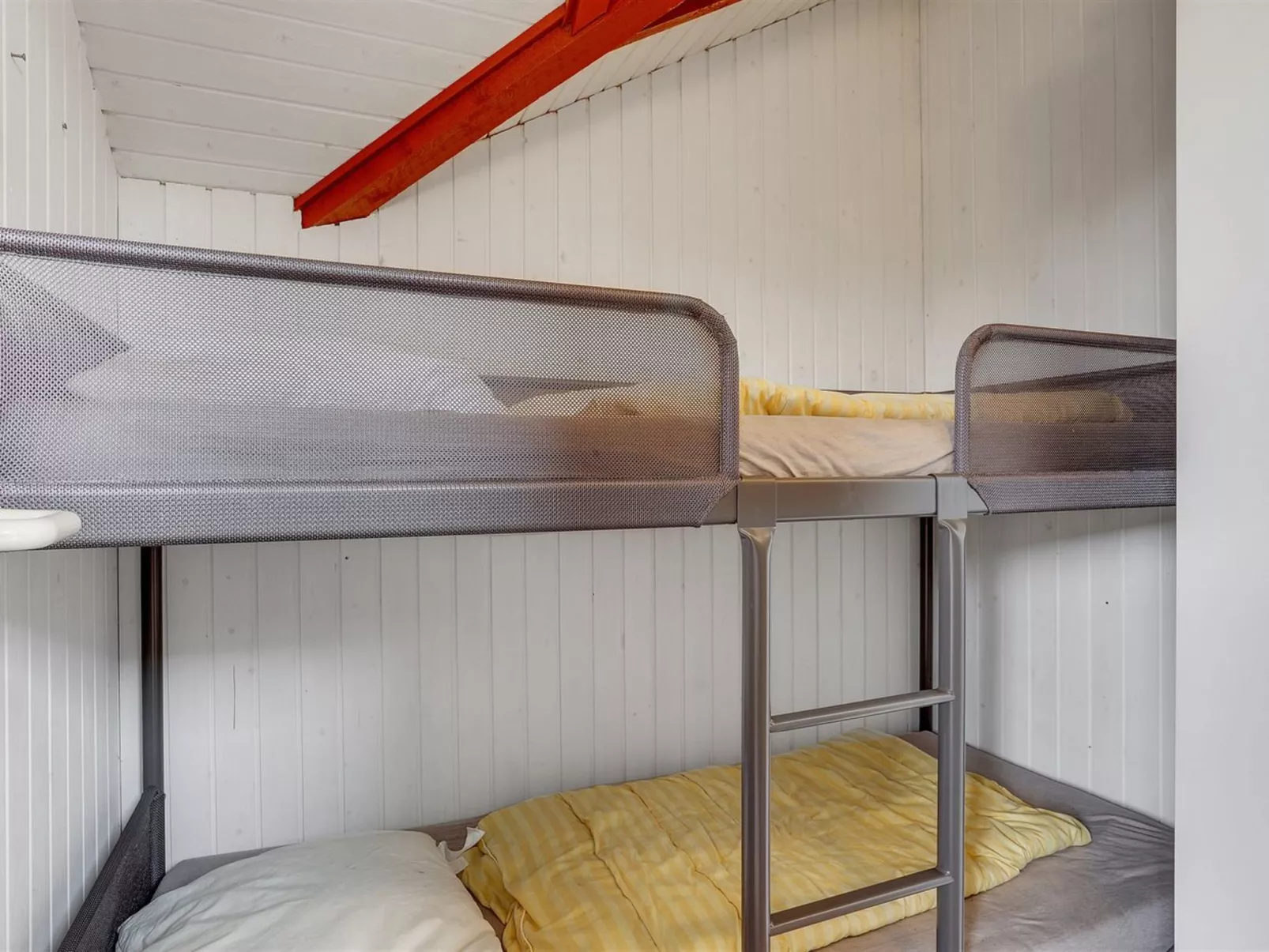 "Magnus" - 250m to the fjord-Binnen