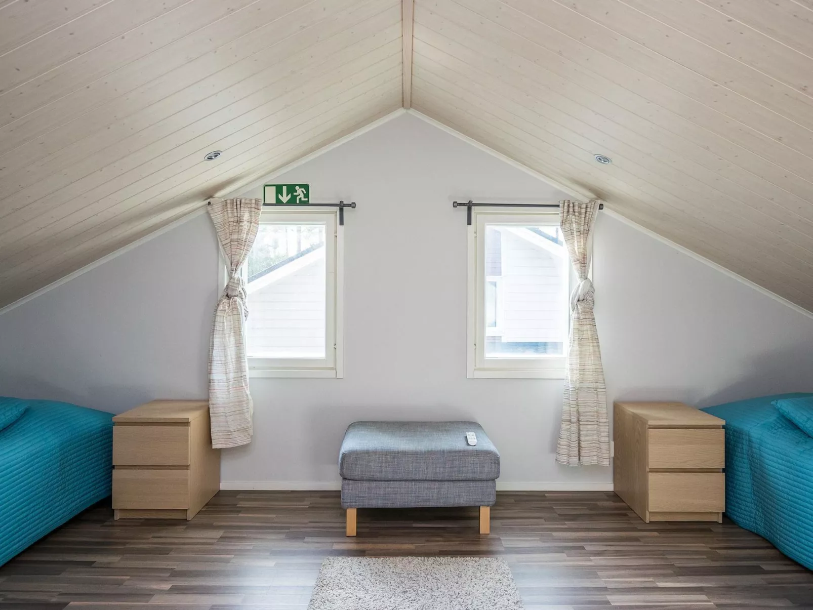 4 seasons b 2-Binnen