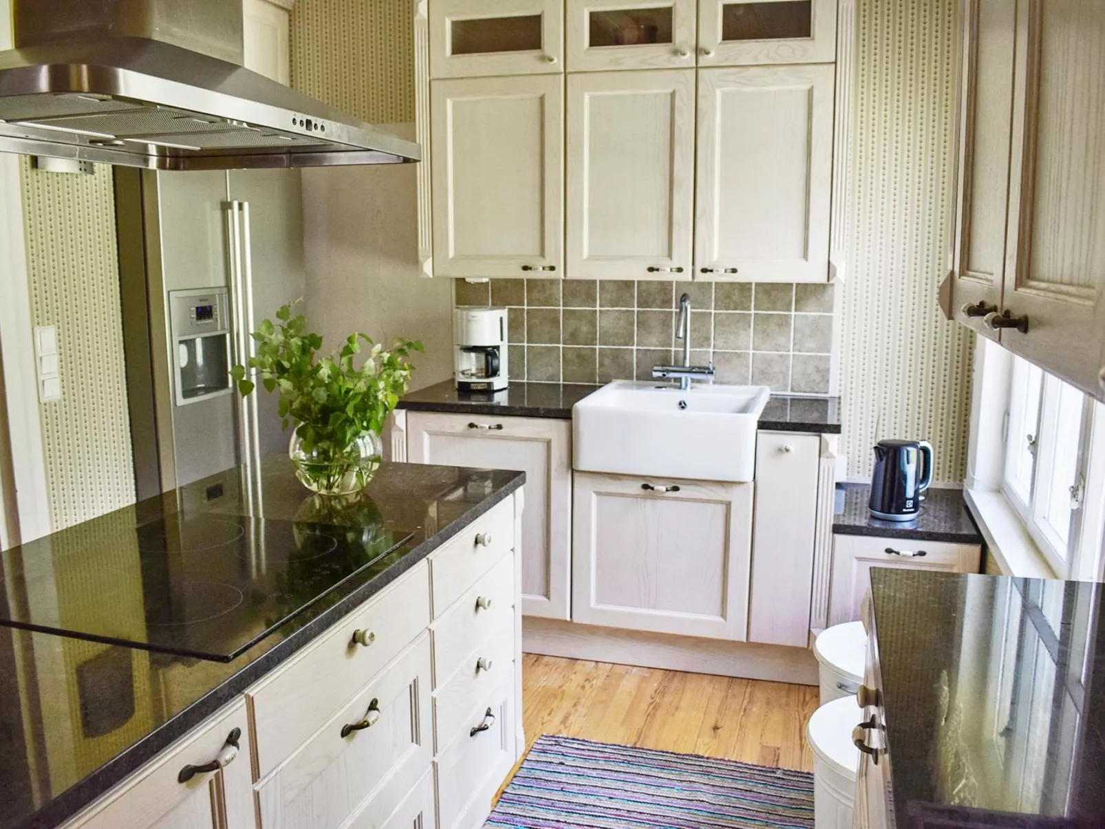 Villa kukkapää-Binnen