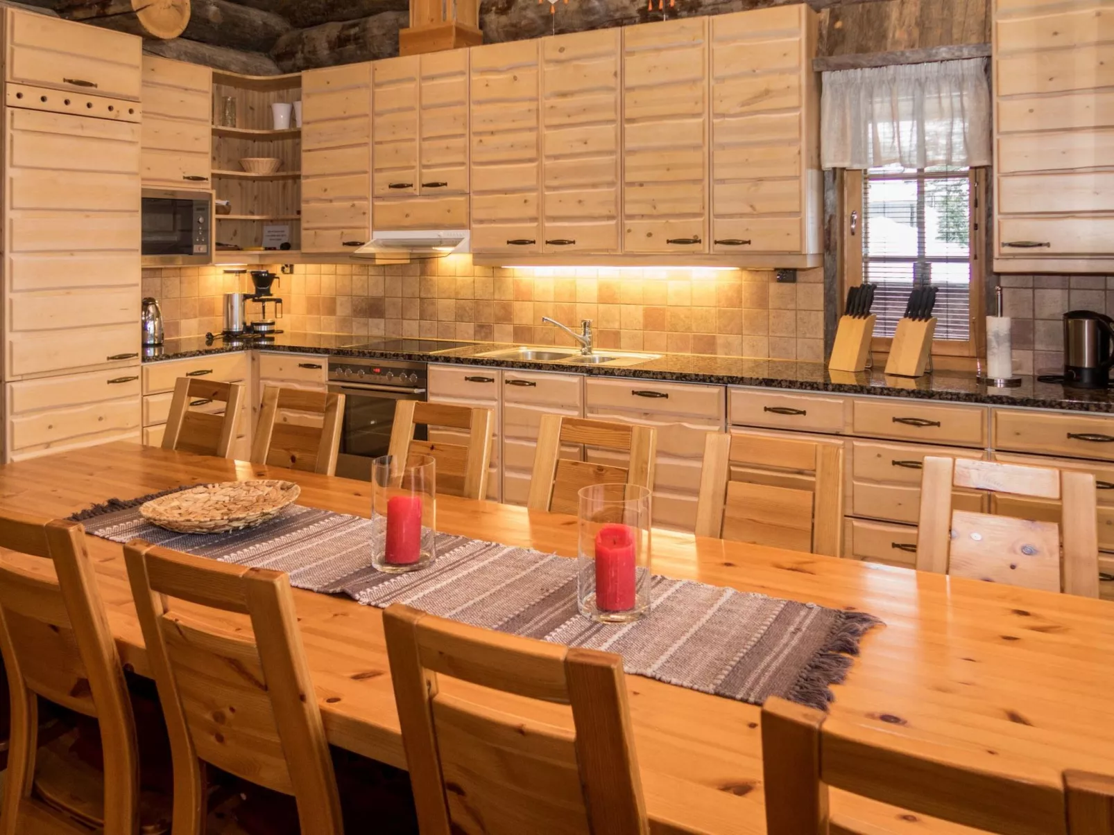 Voimapolku 4 a-Binnen